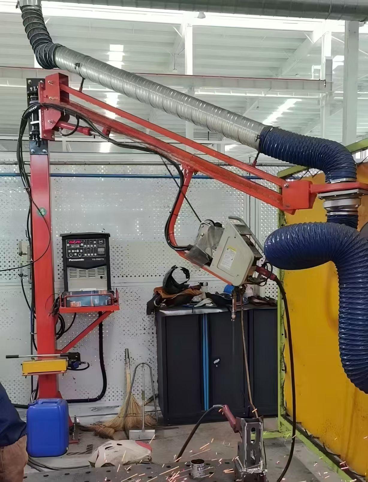 Vacuum welding boom