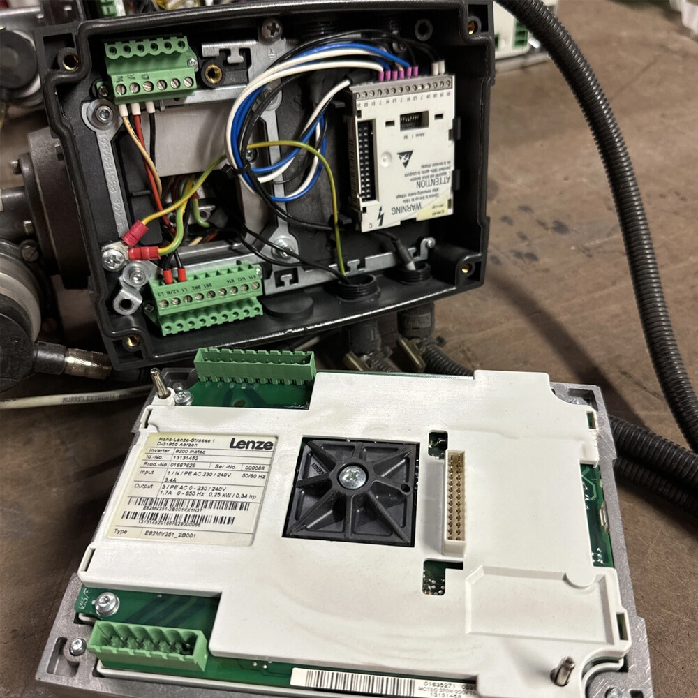 Lenze   E82MV752-4B001    Frequency Converter   IN STOCK