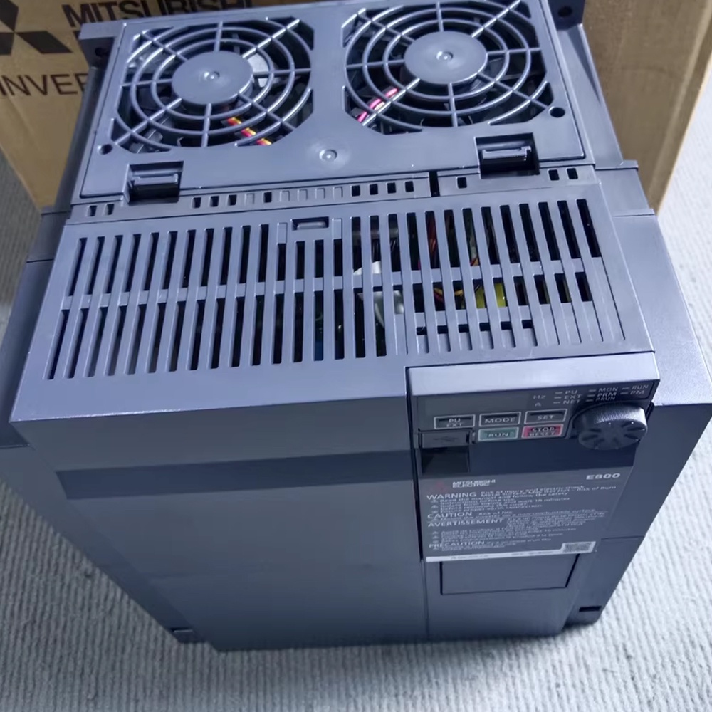 Mitsubishi  FR-CS84-080-60   Three-phase variable-frequency drive   In Stock