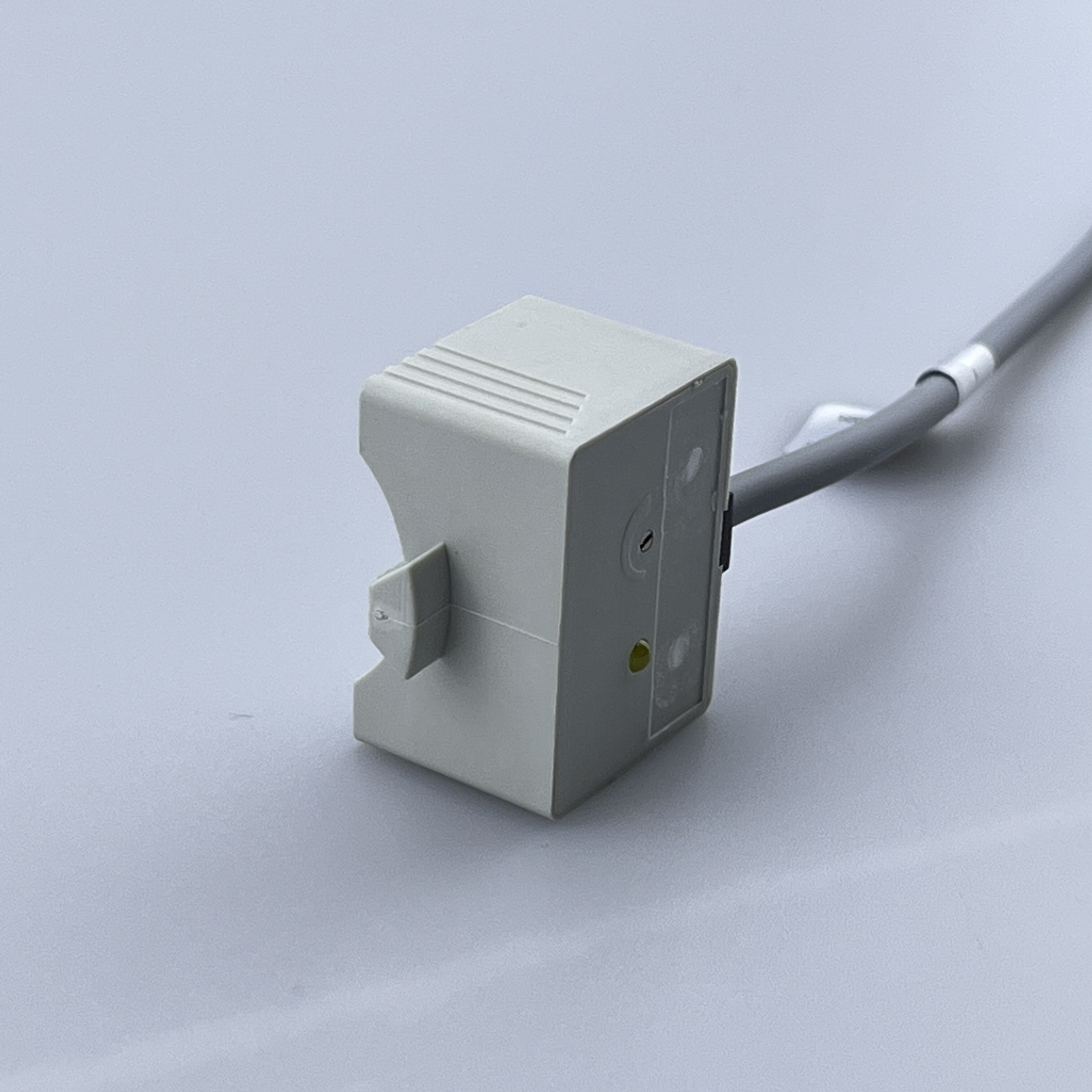 Sensor de nível de líquido de tubulação CY33