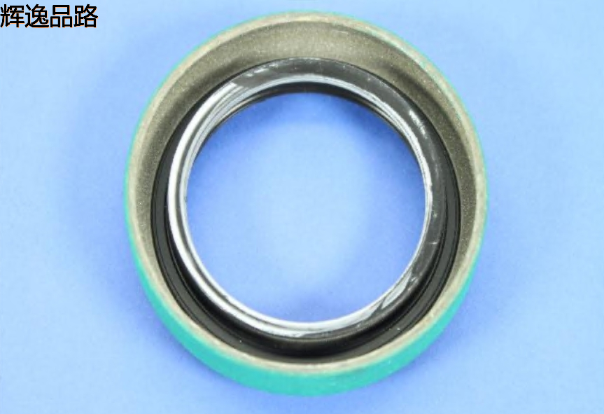 Front drive shaft wave box oil 4798125 Transfer box oil seal front output suitable for Wrangler JK