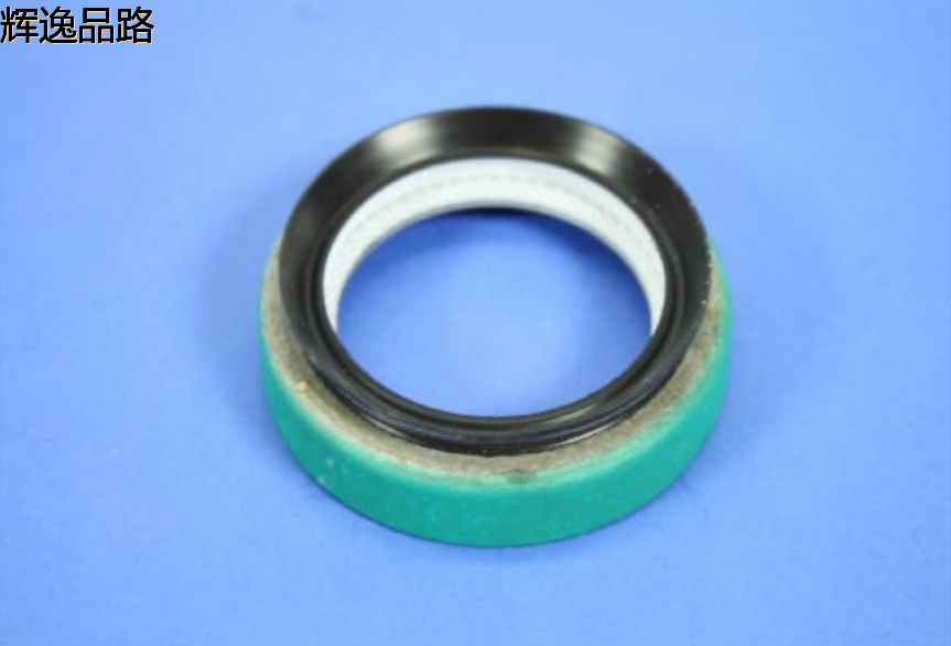 Front drive shaft wave box oil 4798125 Transfer box oil seal front output suitable for Wrangler JK