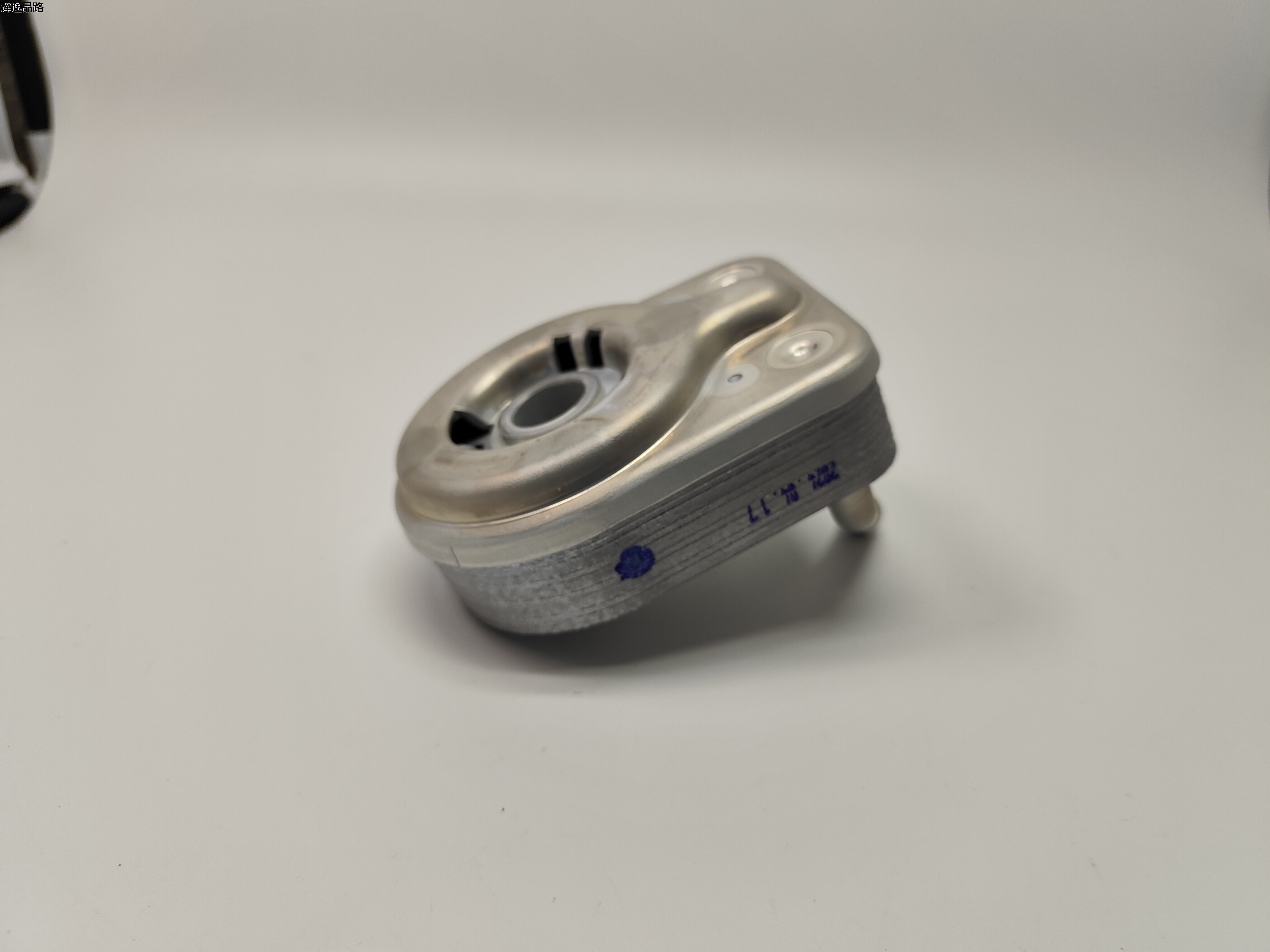 OE:26410-2B740 Engine oil cooler Hyundai/Kia