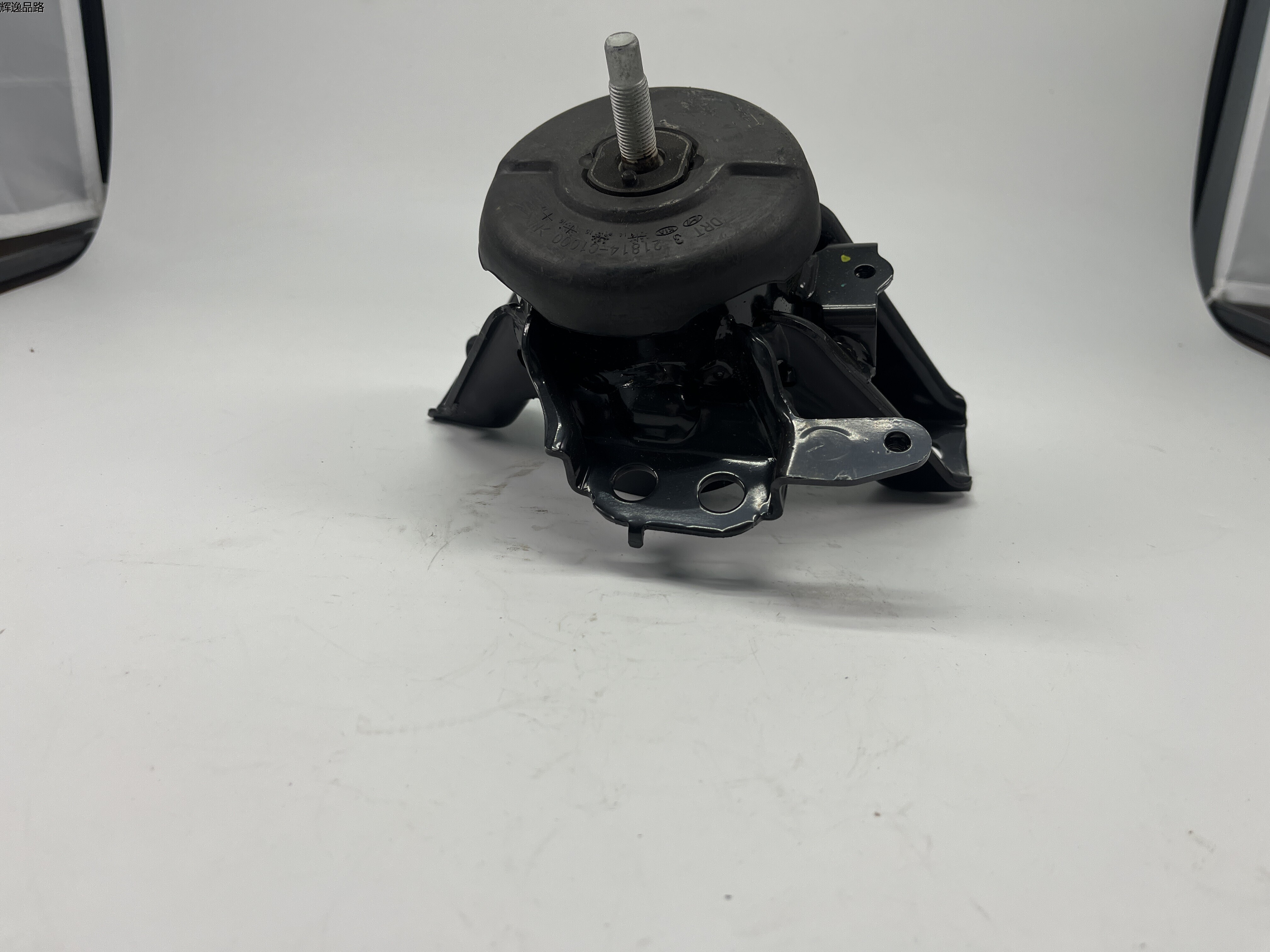 OE:21810-E0000 Engine mounting bracket assembly Hyundai/Kia