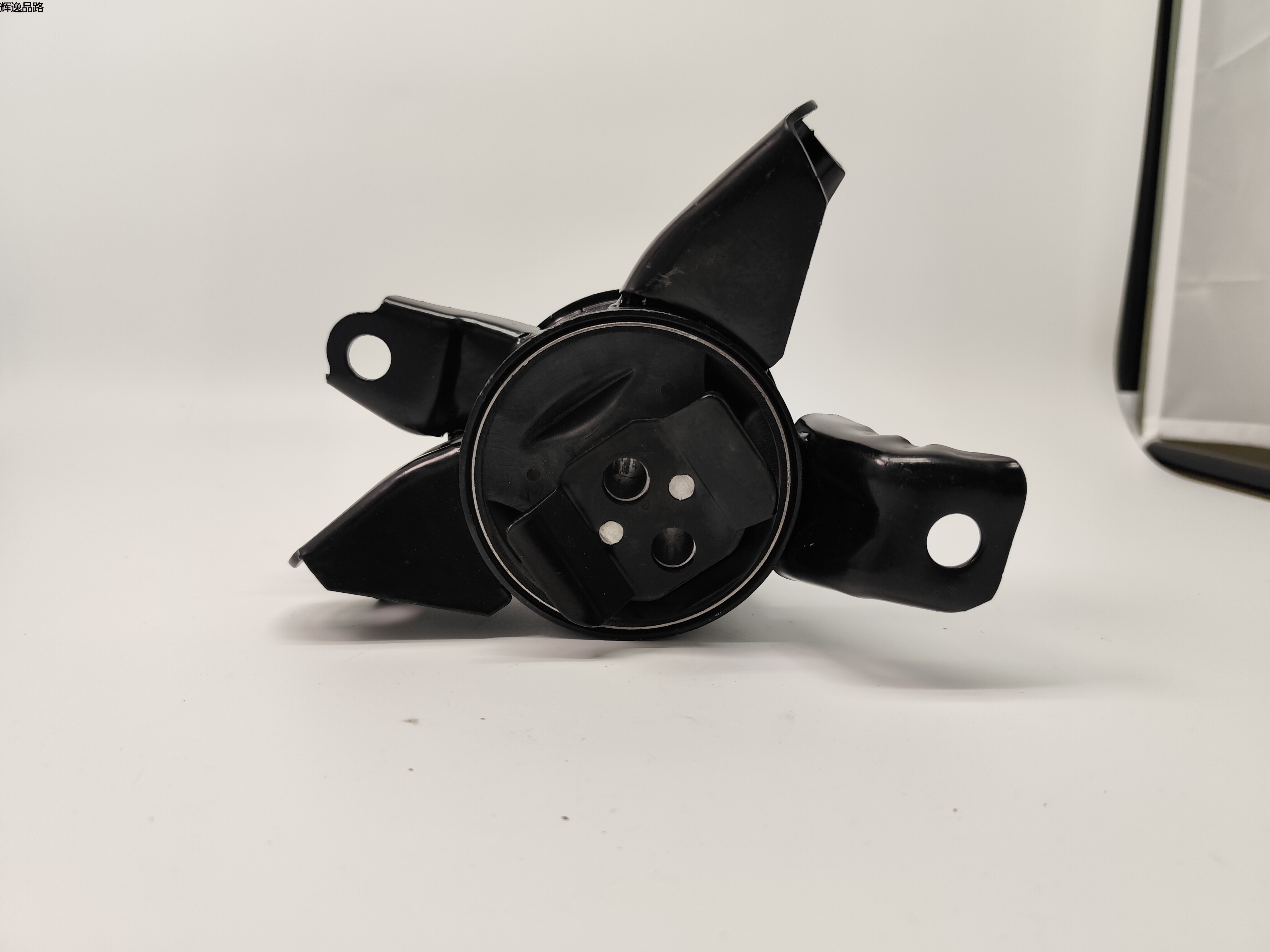 OE:21830-A1100 Gearbox fixing bracket Hyundai/Kia