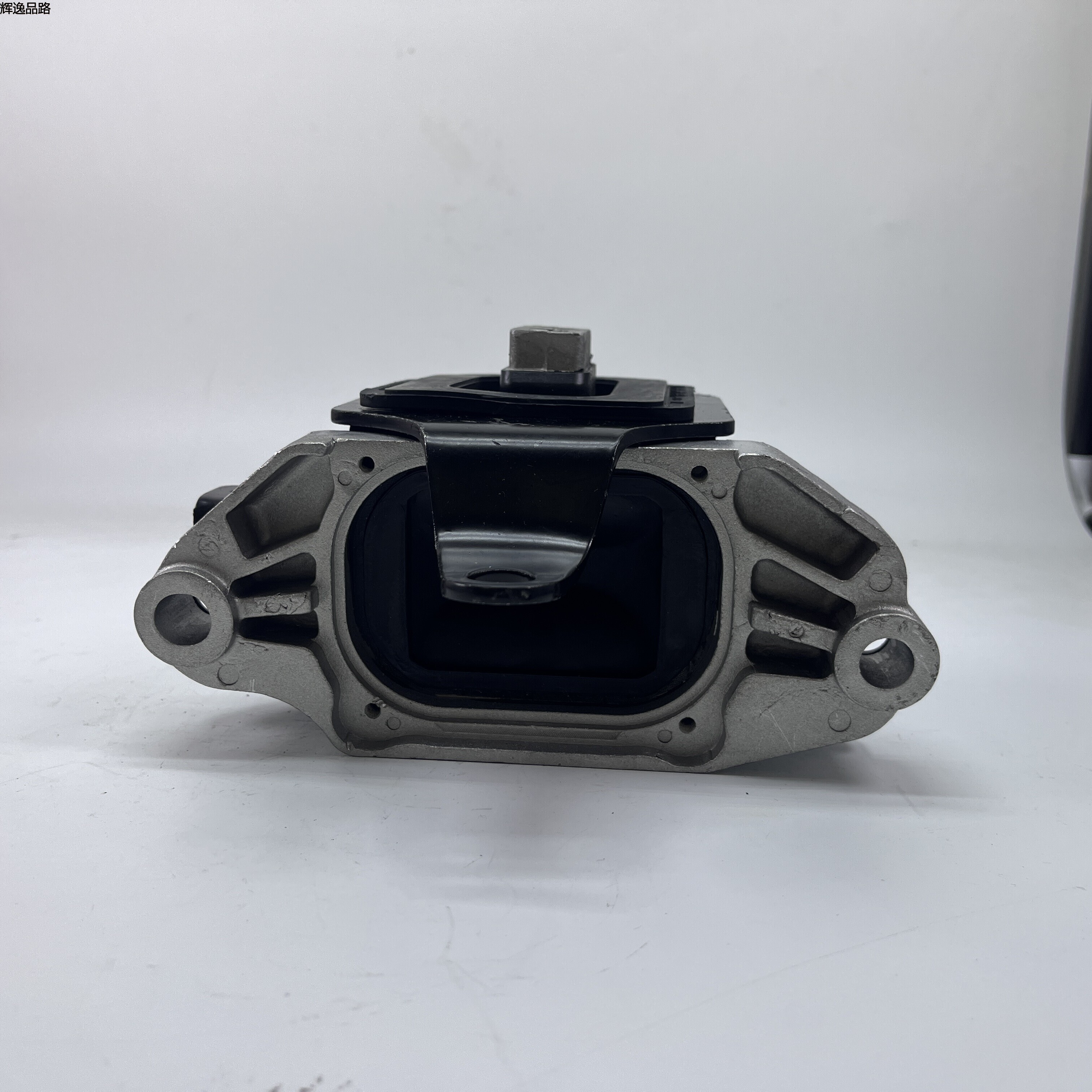 OE:21830-F8000 Gearbox fixing bracket Hyundai/Kia