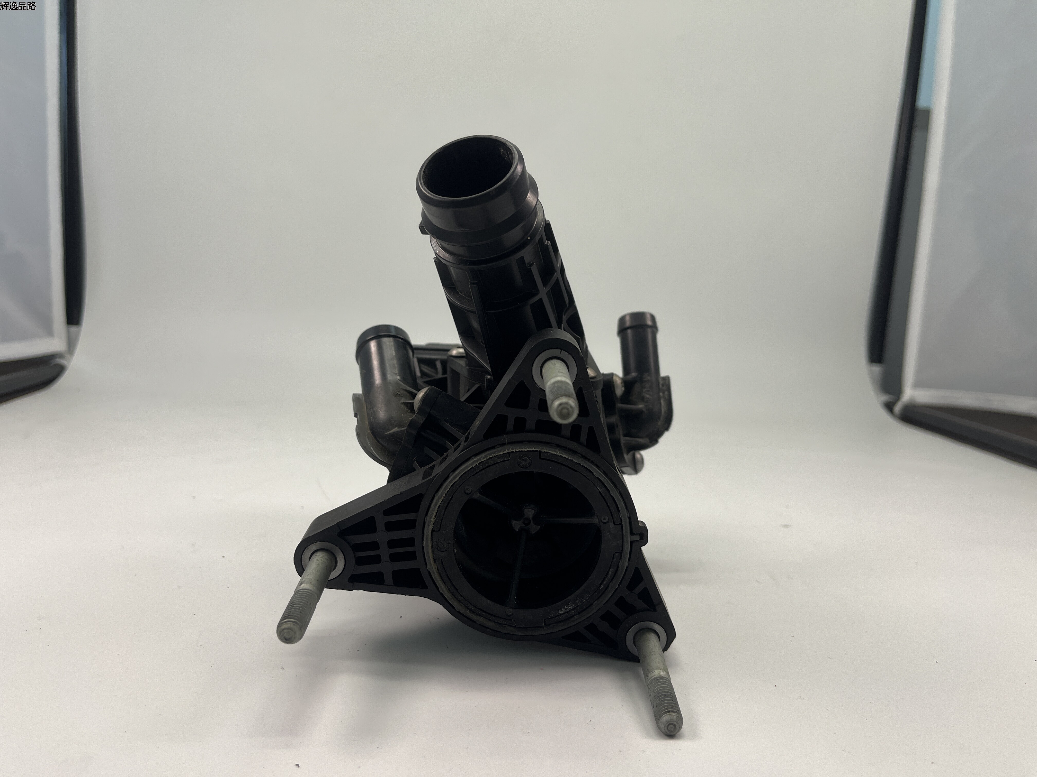 OE:25600-2GTA0 Integrated thermal management module Hyundai/Kia