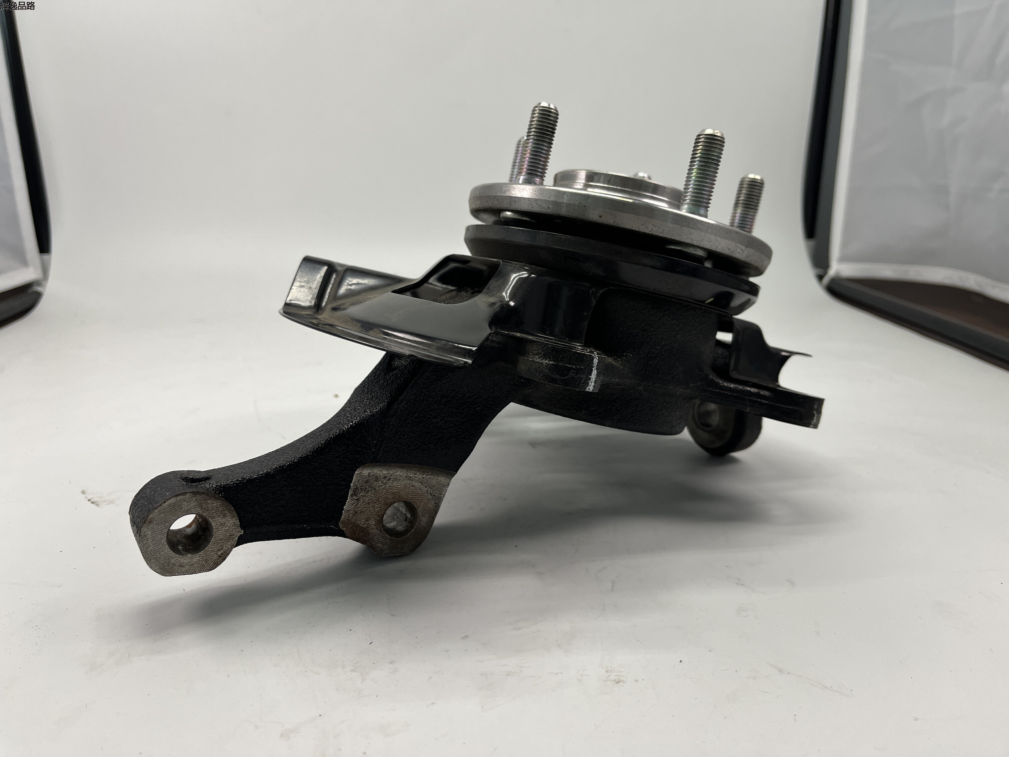 OE:51715-BU100 Front axle left steering knuckle assembly Hyundai/Kia