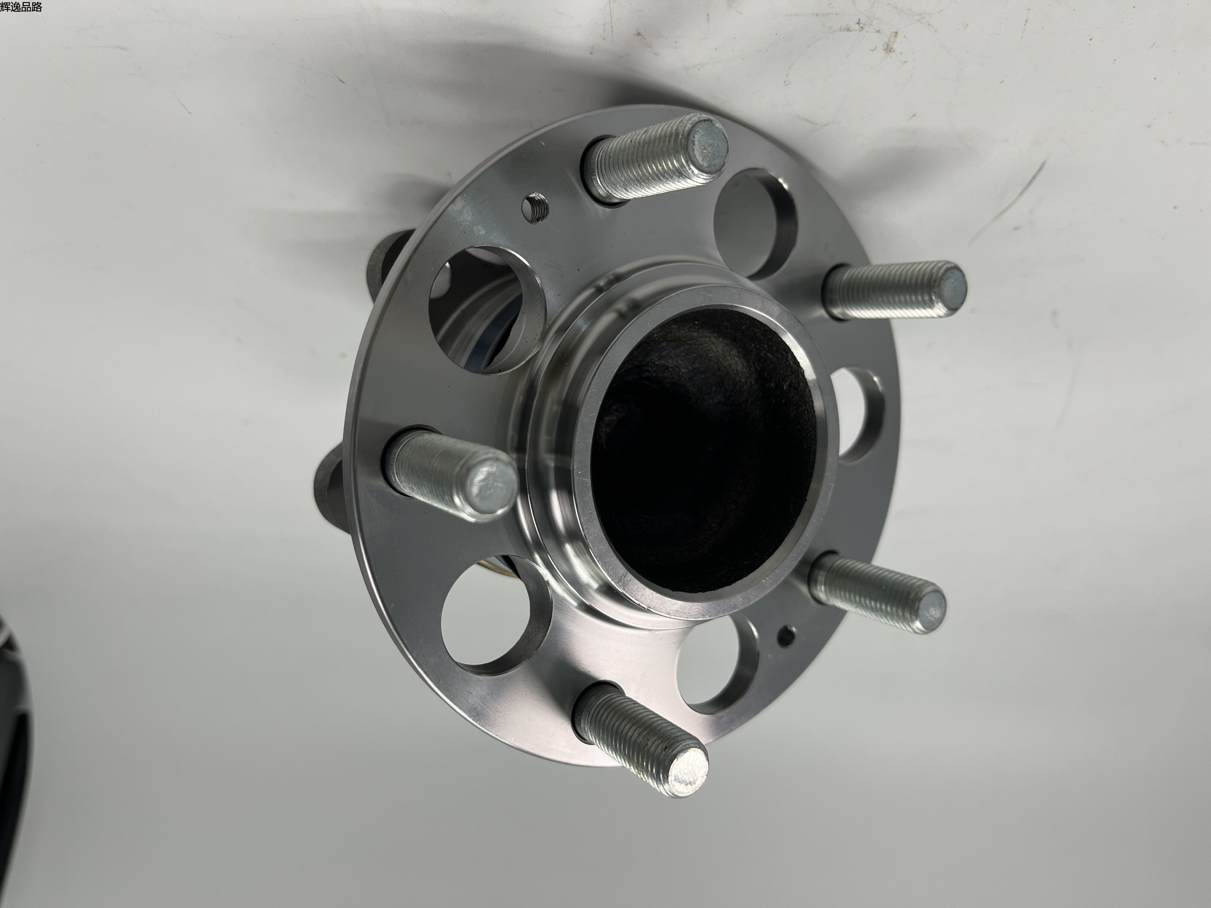 OE:52730-F2000 Rear hub and bearing assembly Hyundai/Kia