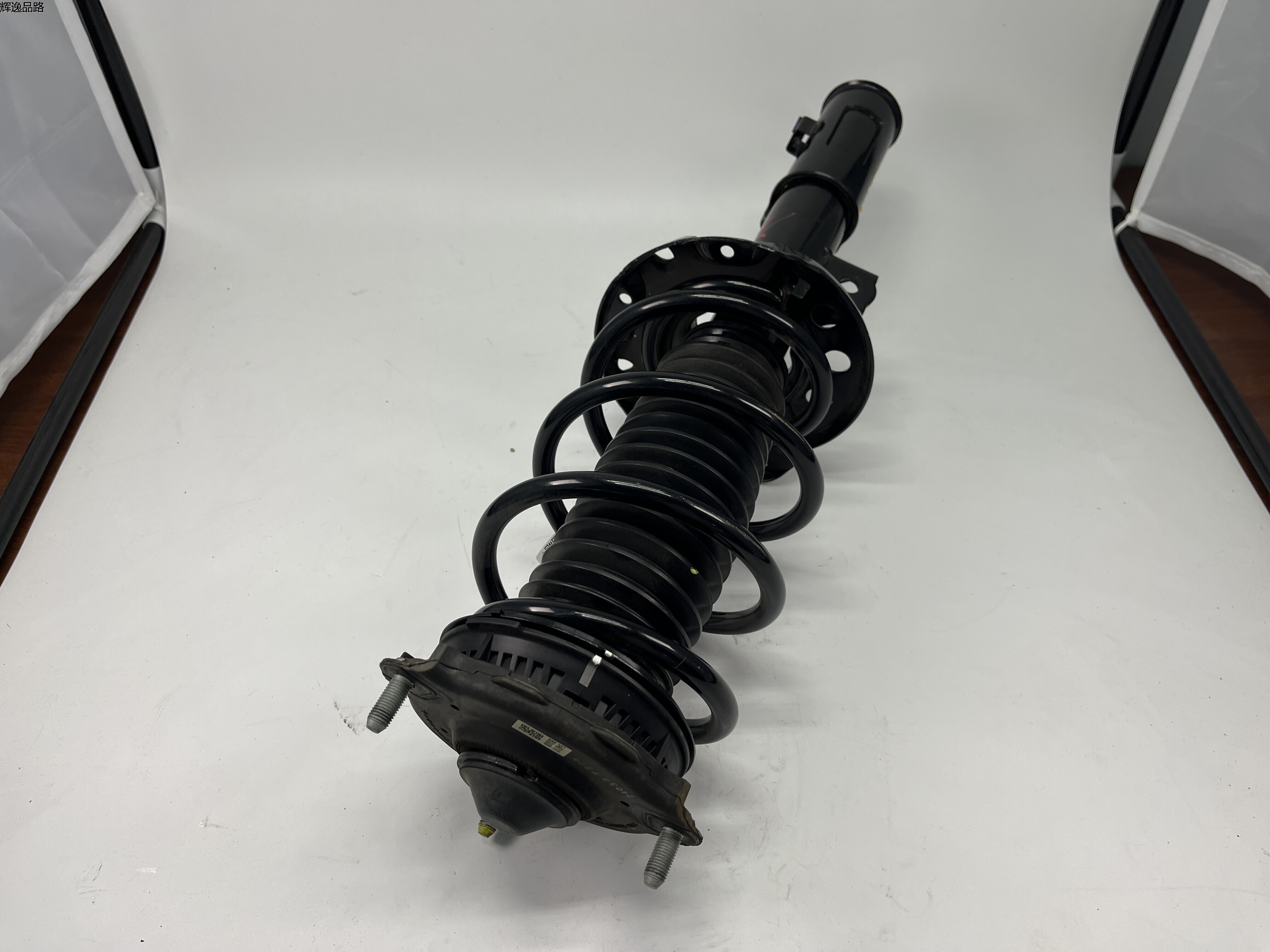 OE:54651-BU600 Front right shock absorber assembly Hyundai/Kia