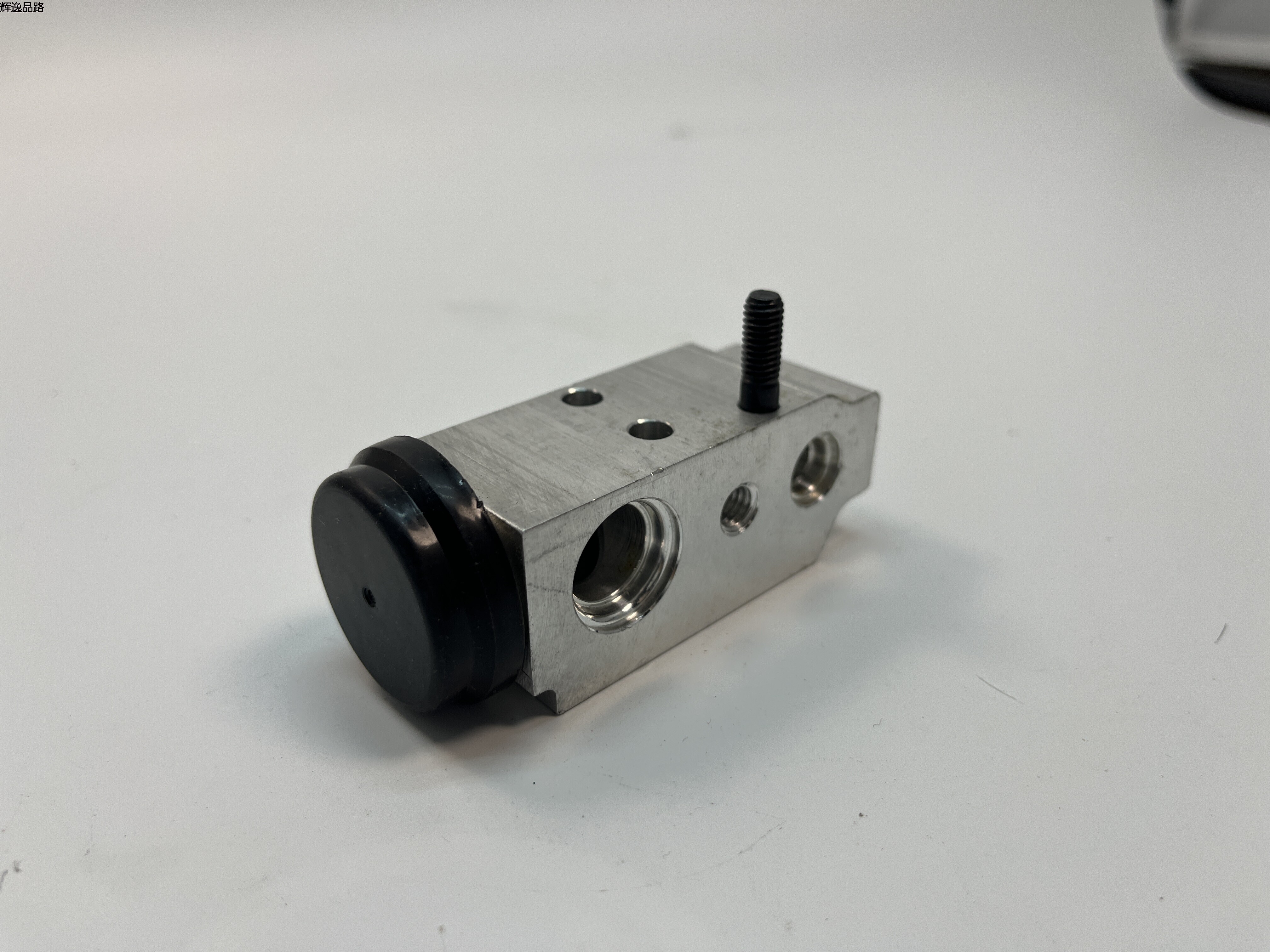 OE:97626-F8000 Expansion valve  Suitable for modern 16Tucson