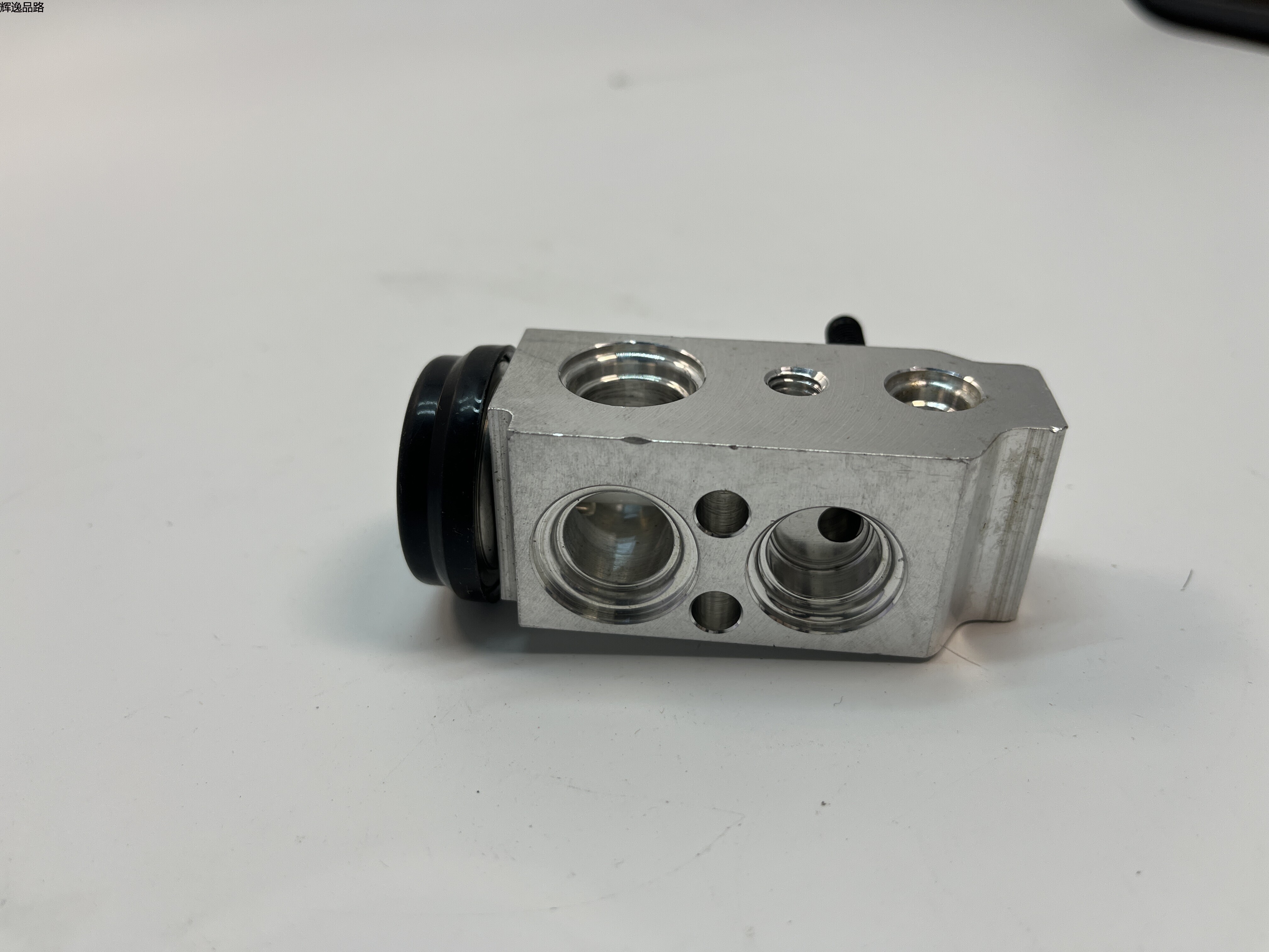 OE:97626-F8000 Expansion valve  Suitable for modern 16Tucson