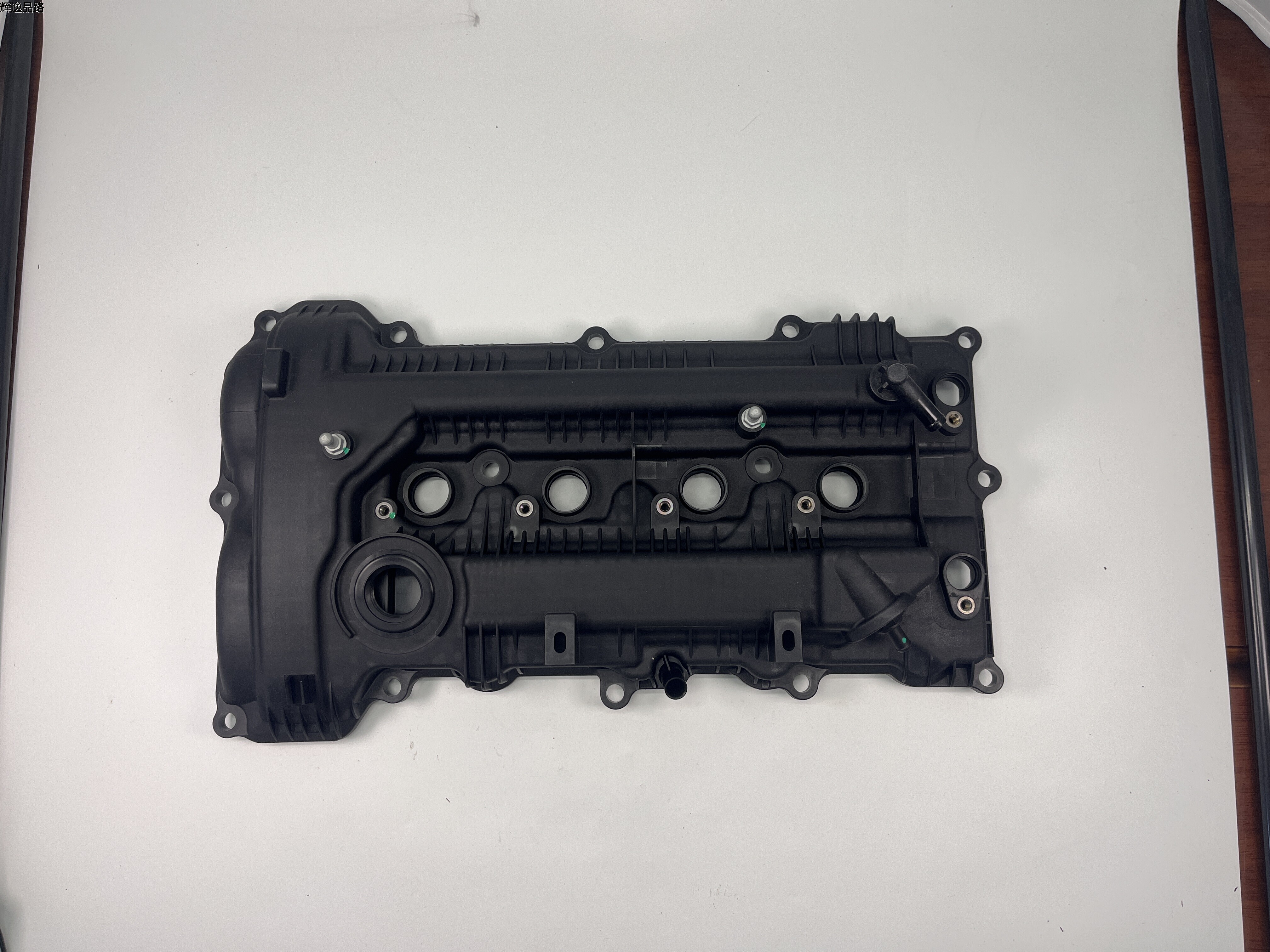 OE:22410-2E010 Rocker cover assembly Suitable for G4NA engine