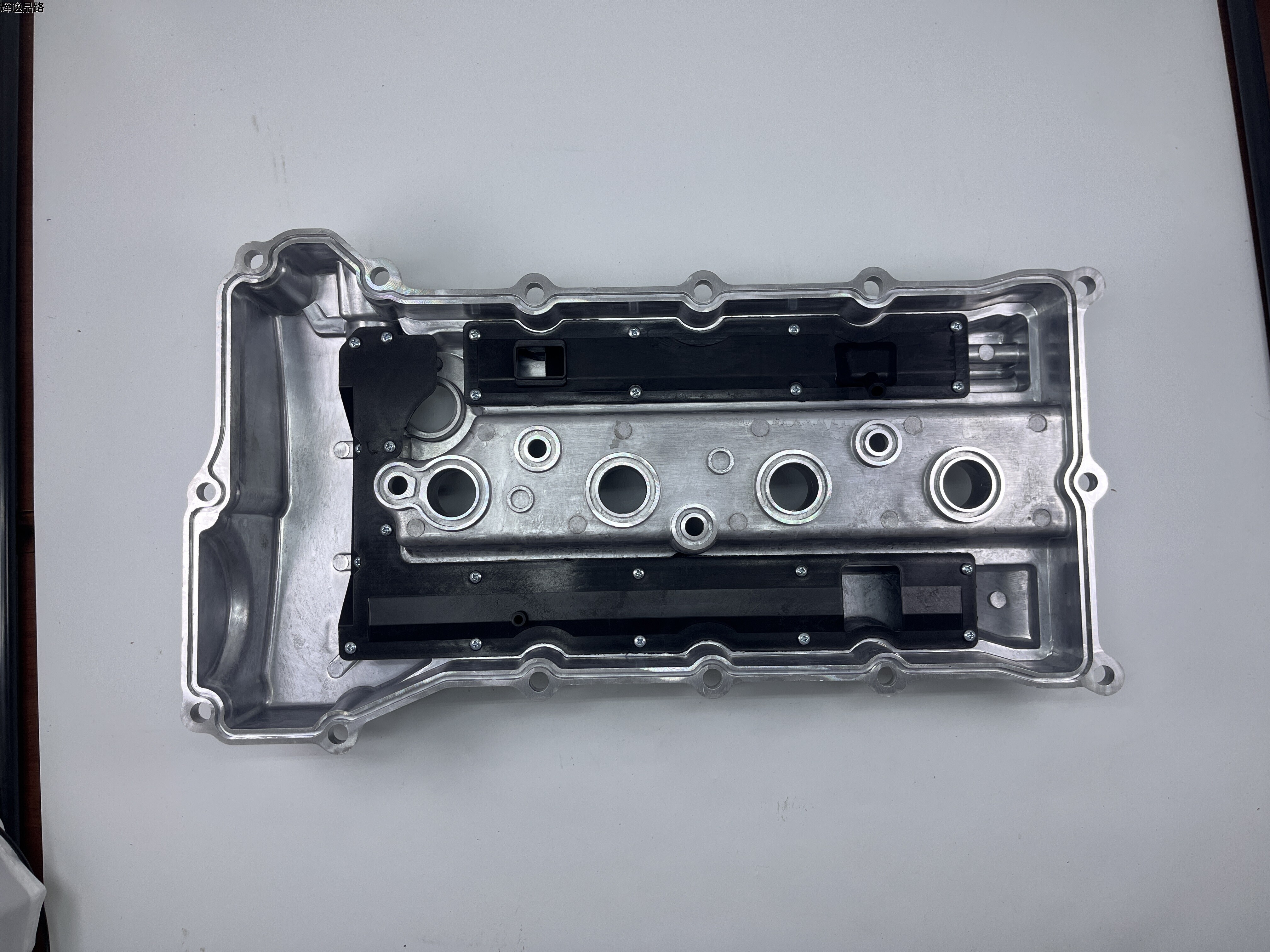 OE:22410-2G100 Rocker cover aluminum cover assembly Suitable for G4KD engine