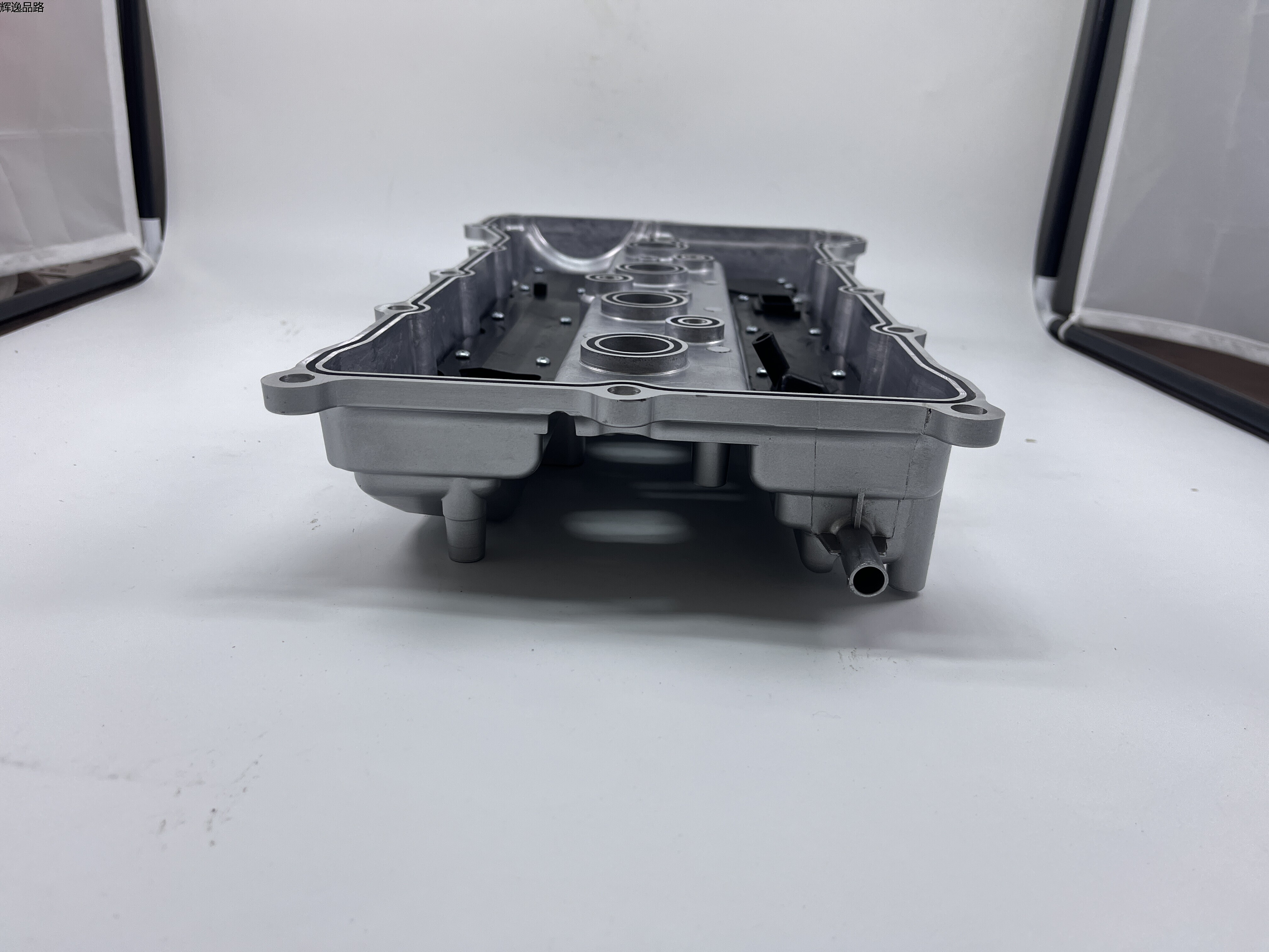 OE:22410-2G100 Rocker cover aluminum cover assembly Suitable for G4KD engine