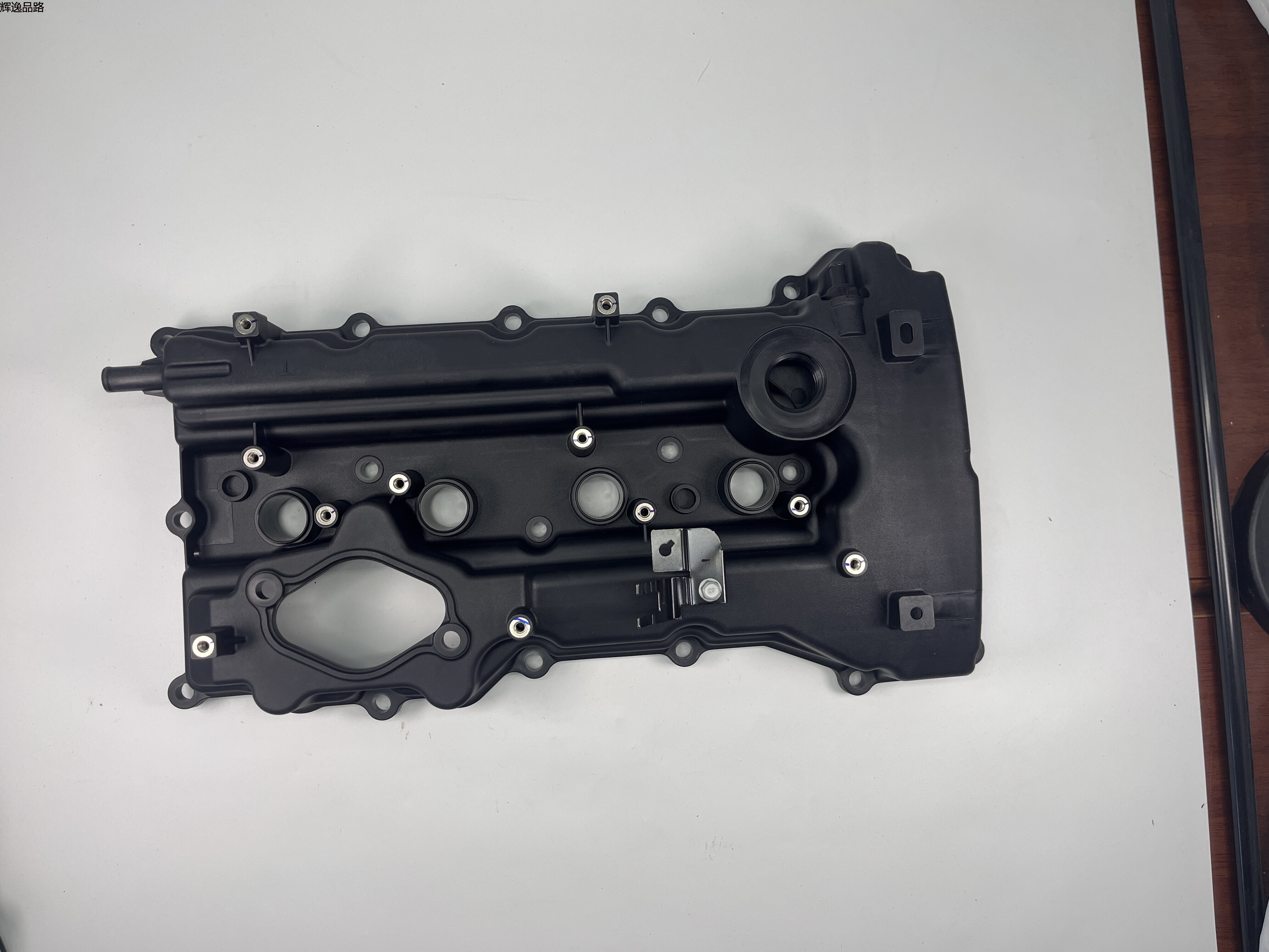 OE:22410-2G710 Rocker cover assembly Suitable for GRAND SANTA FE 3.0