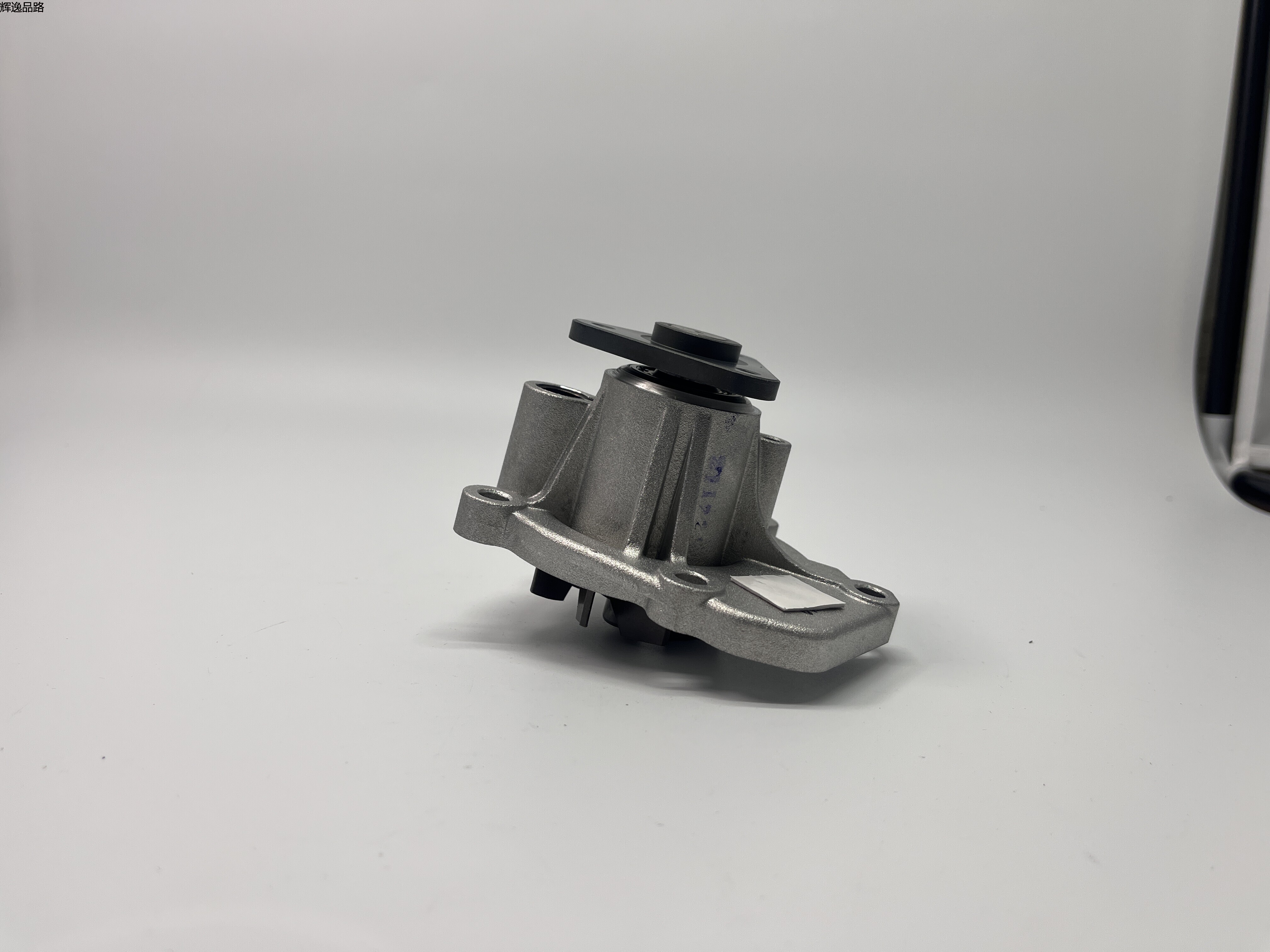 OE:25120-2C400 Cooling water pump assembly Suitable for ROHENS-Coupe