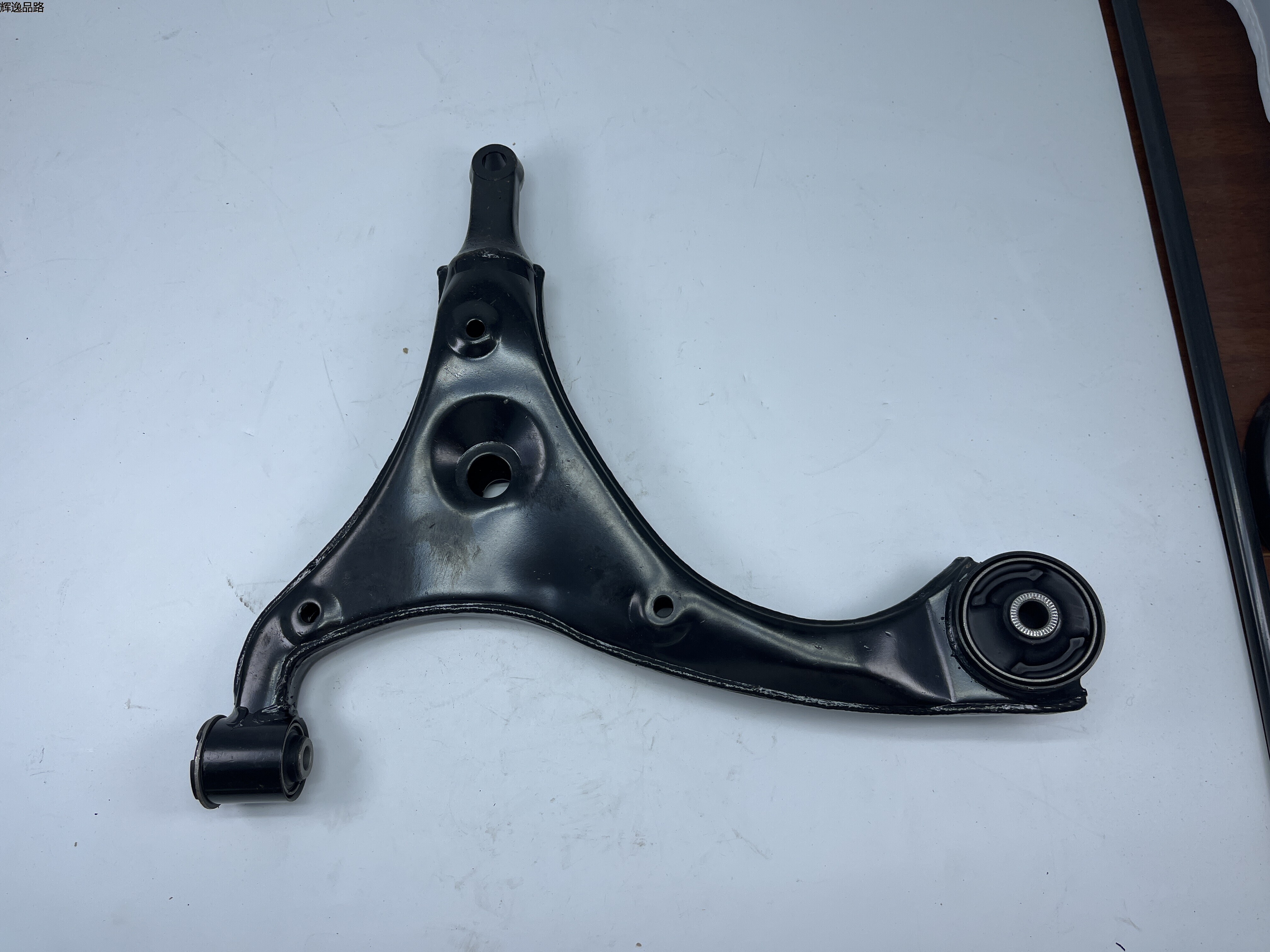 OE:54501-0Q000 Complete right front lower arm Suitable for Hyundai Elantra