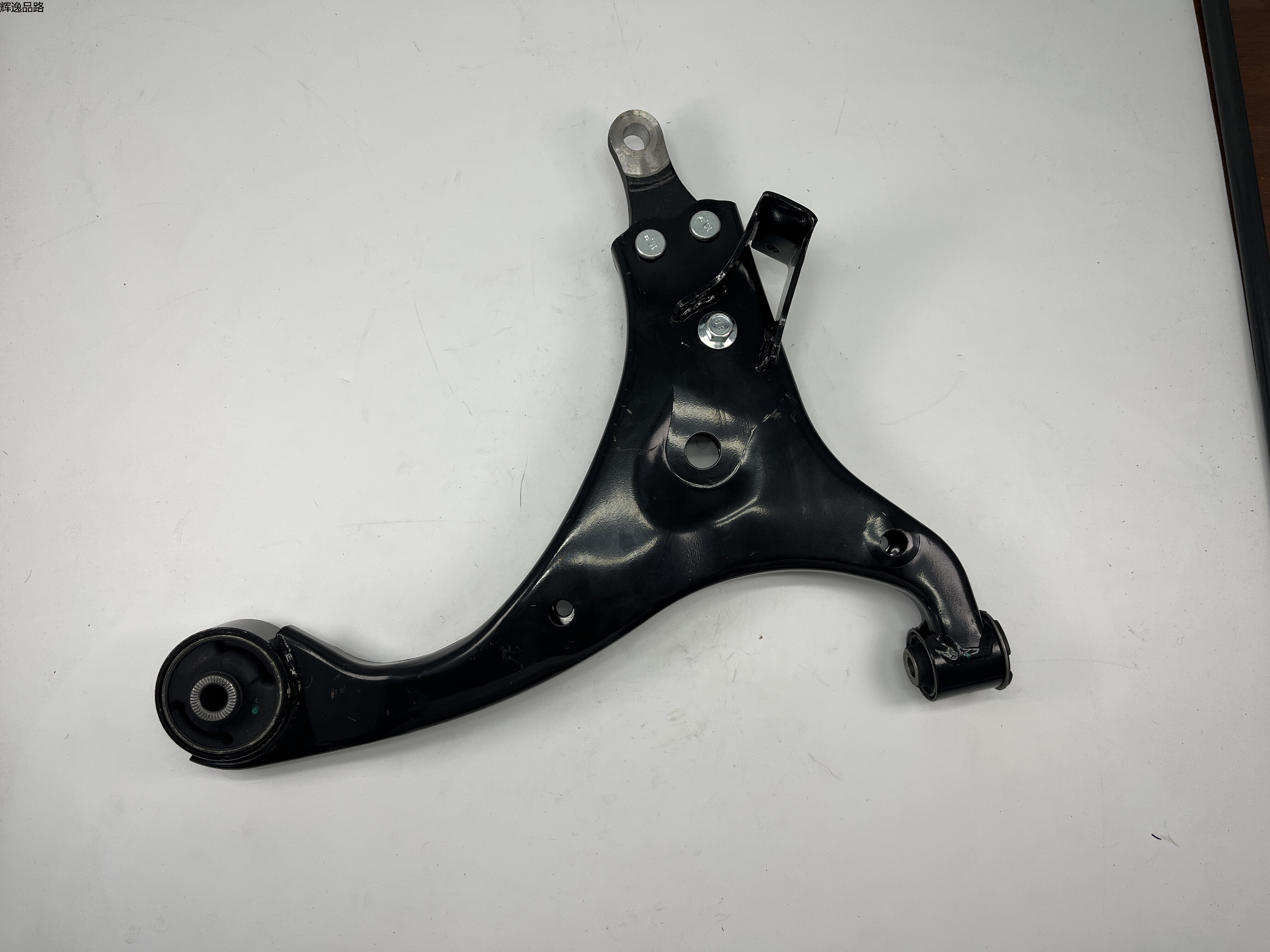 OE:54501-1D000 Complete right front lower arm Suitable for KIA Carens