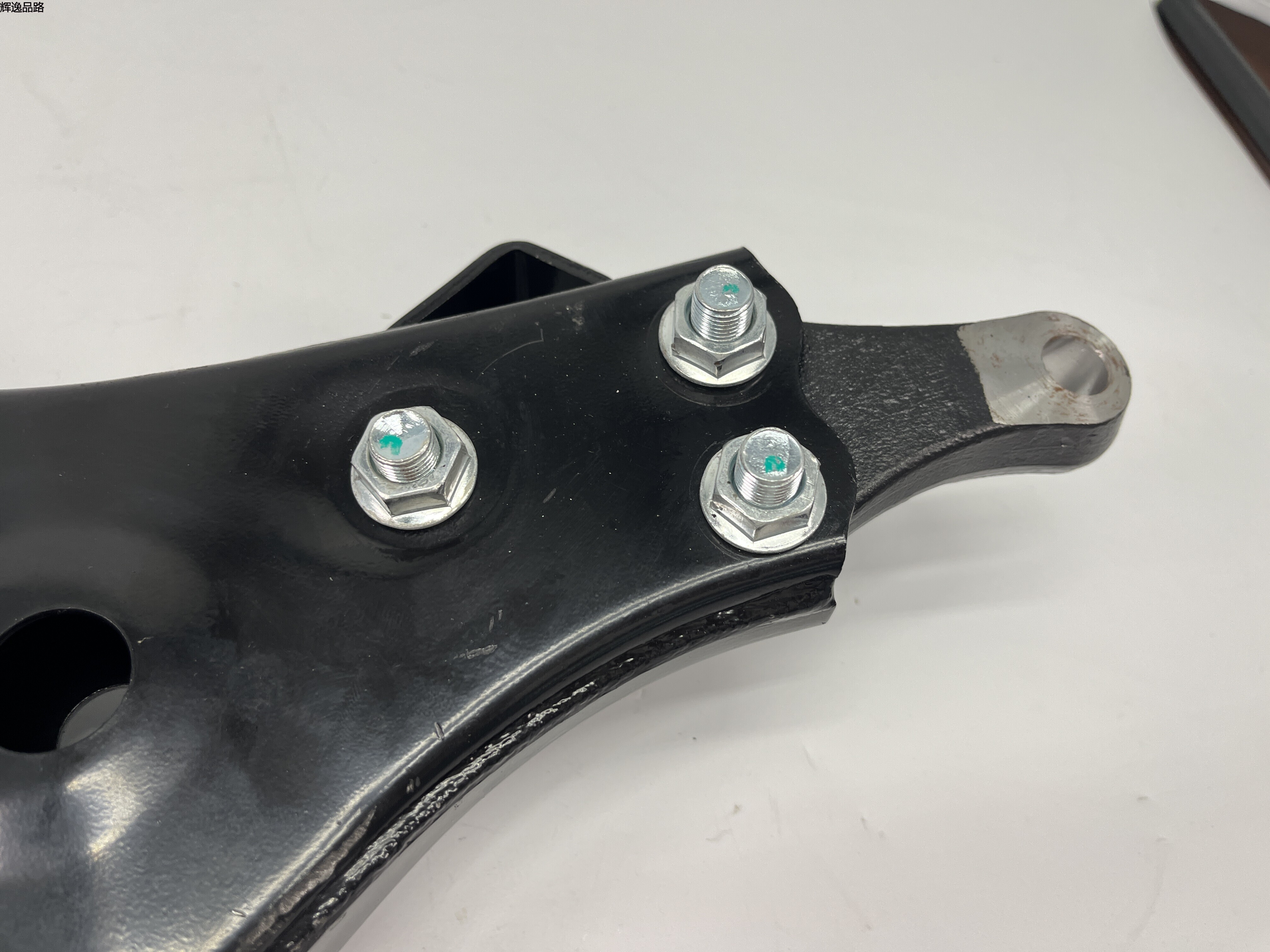 OE:54501-1D000 Complete right front lower arm Suitable for KIA Carens