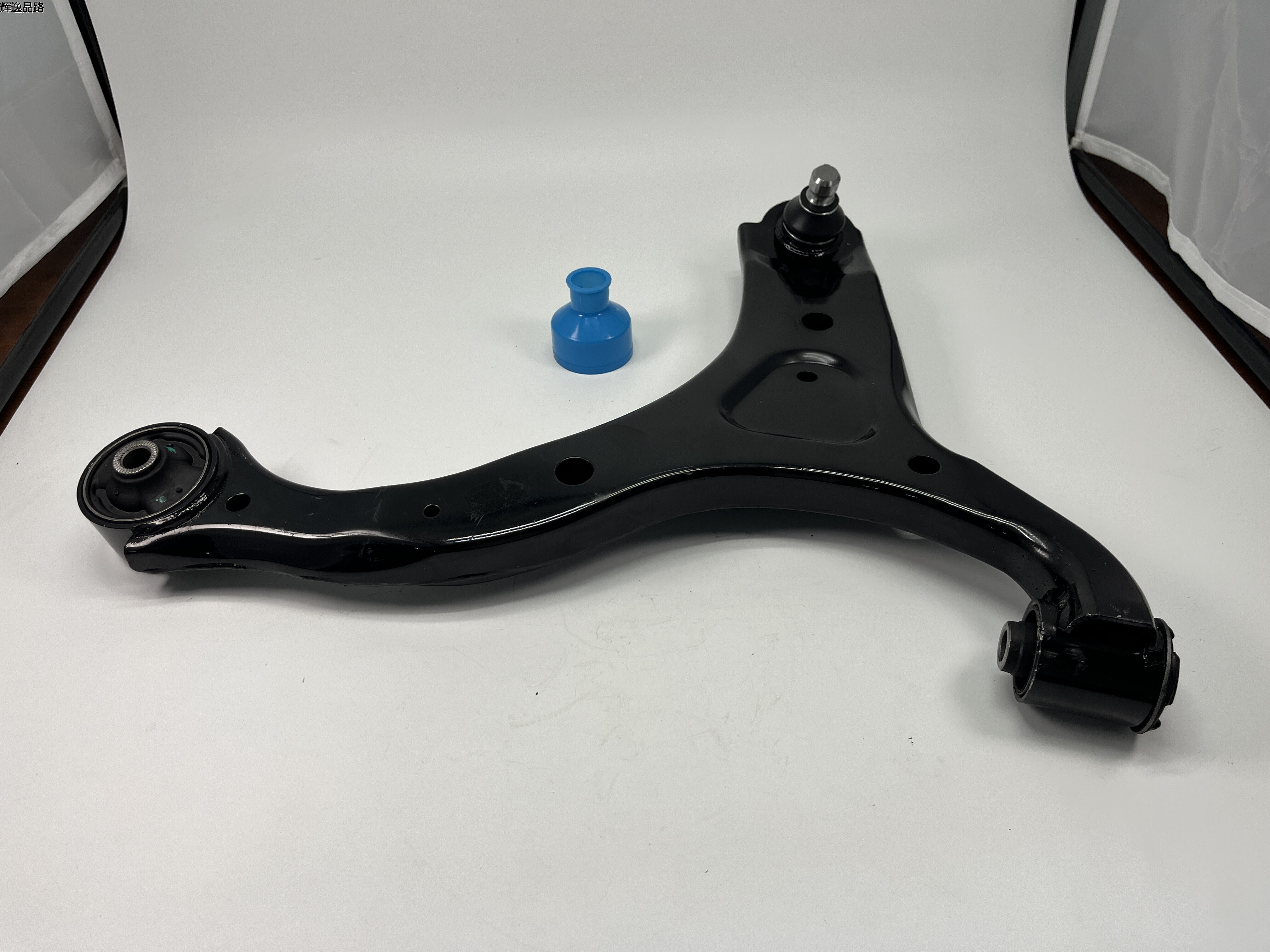 OE:54501-2B500 Complete right front lower arm Suitable for Hyundai Santa fe