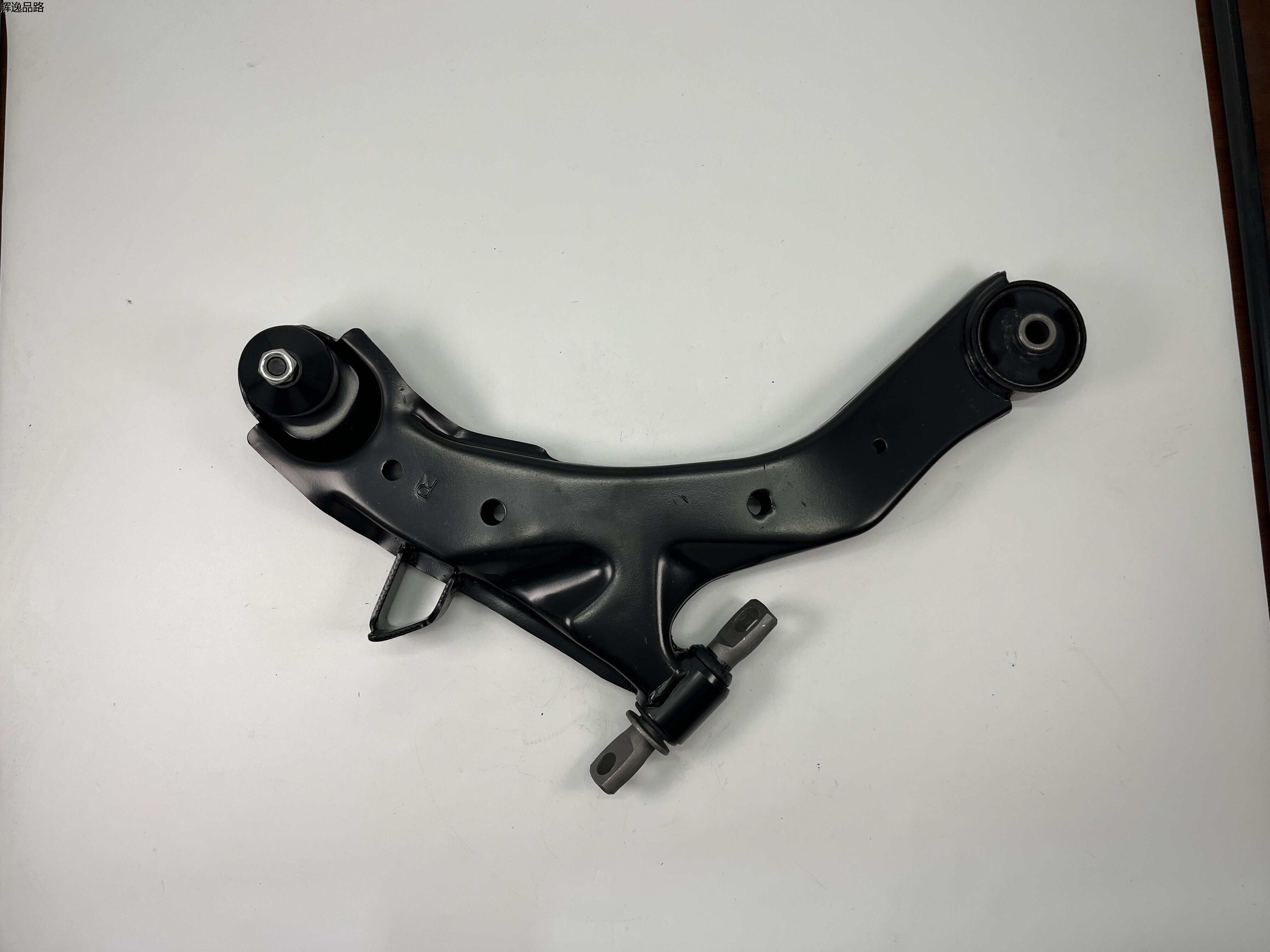 OE:54501-2D000 Complete right front lower arm Suitable for Hyundai Elantra