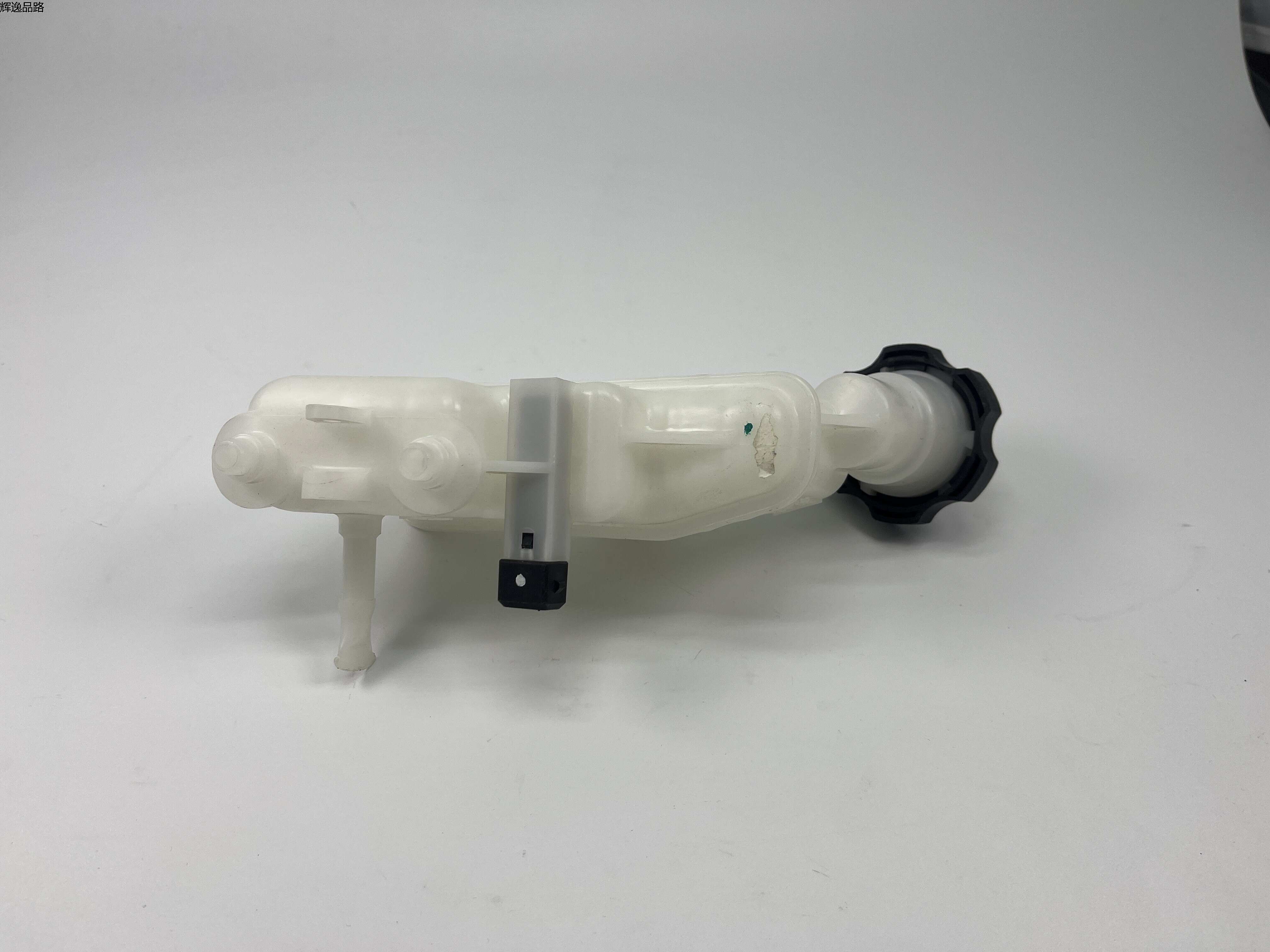 OE:58511-0U000 Brake oil pot Suitable for Hyundai Verna