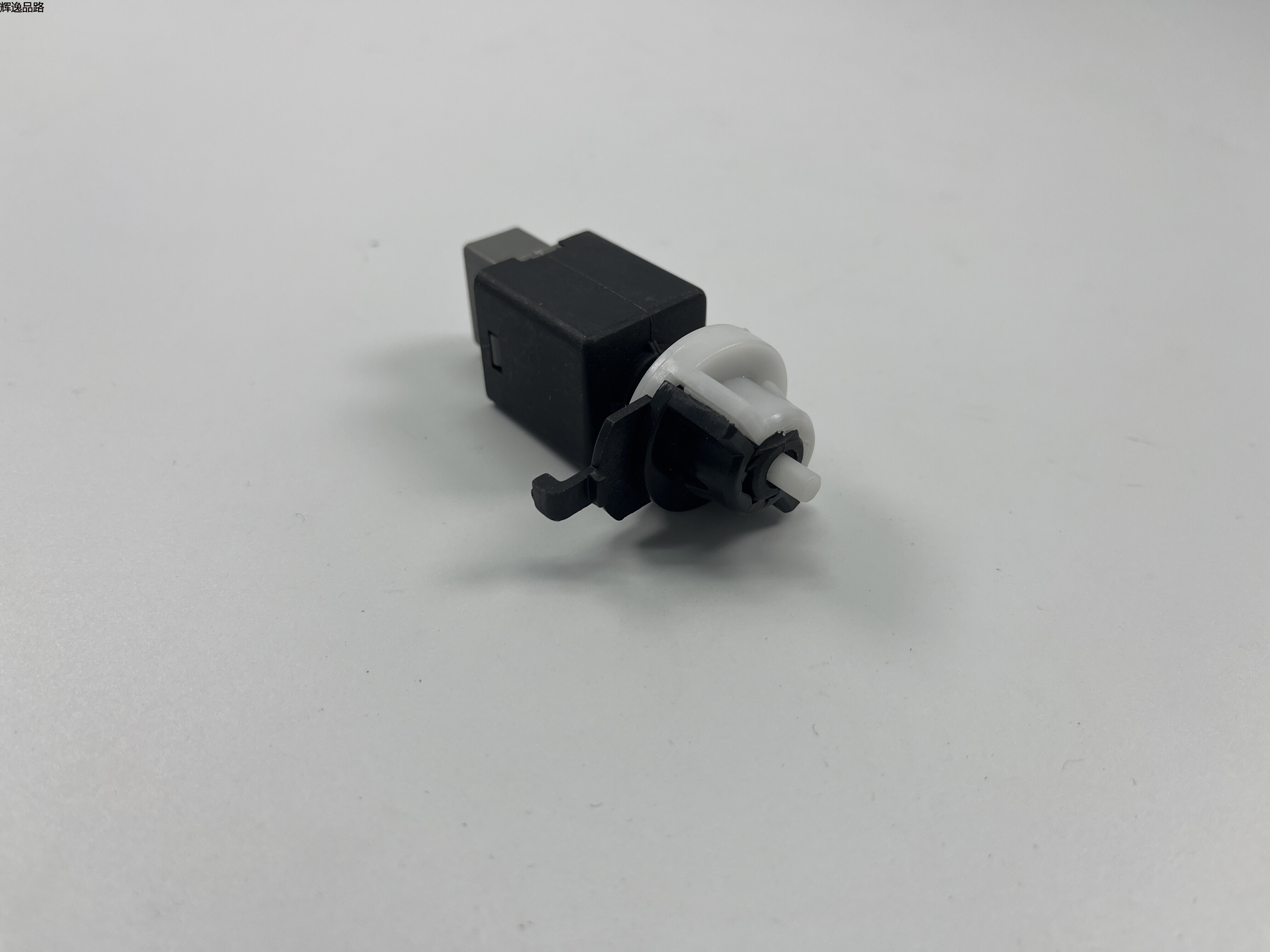 OE:93810-3S700 Parking point (4P) switch assembly Suitable for Hyundai Sonata KIA K5