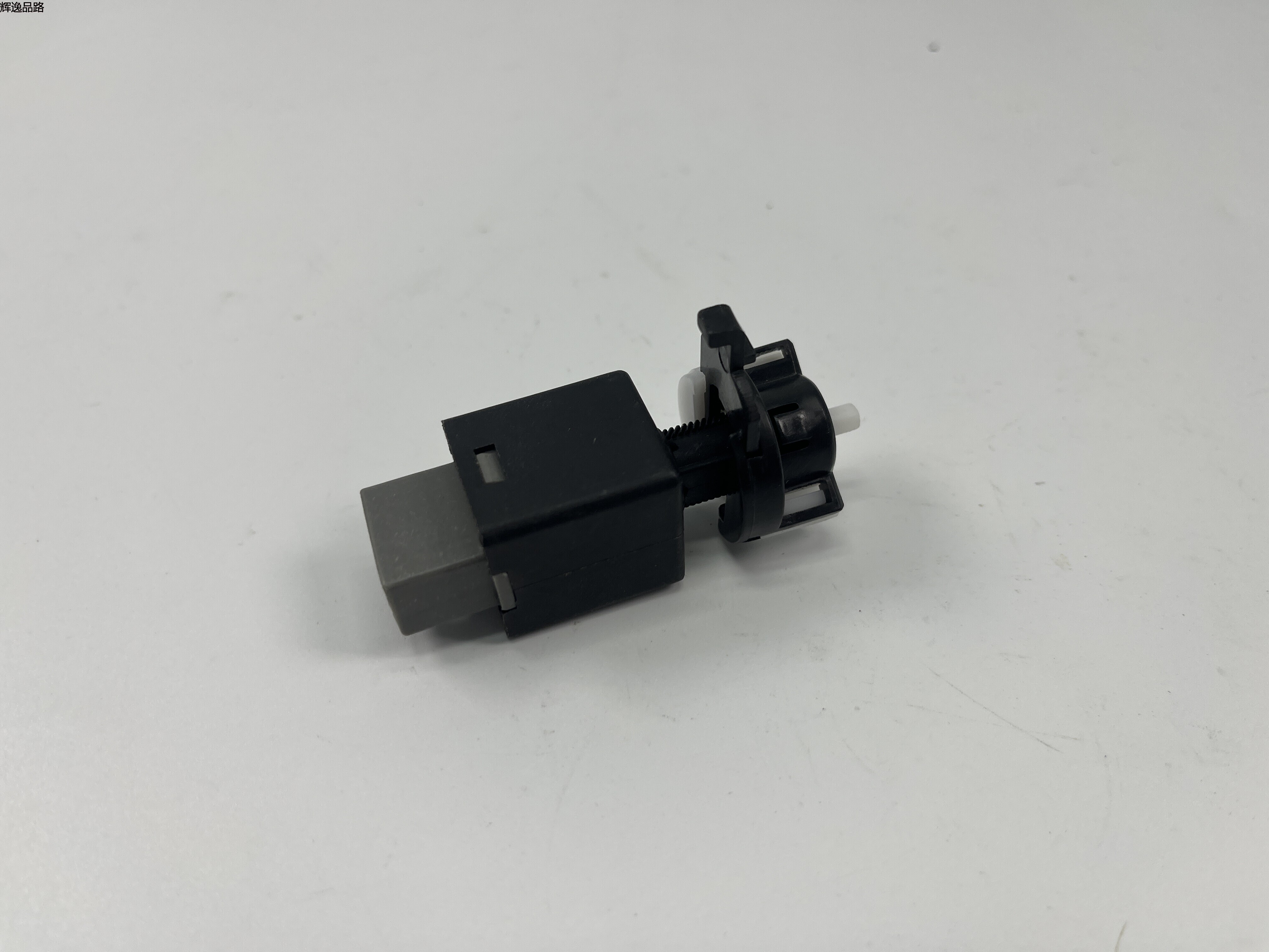 OE:93810-3S700 Parking point (4P) switch assembly Suitable for Hyundai Sonata KIA K5