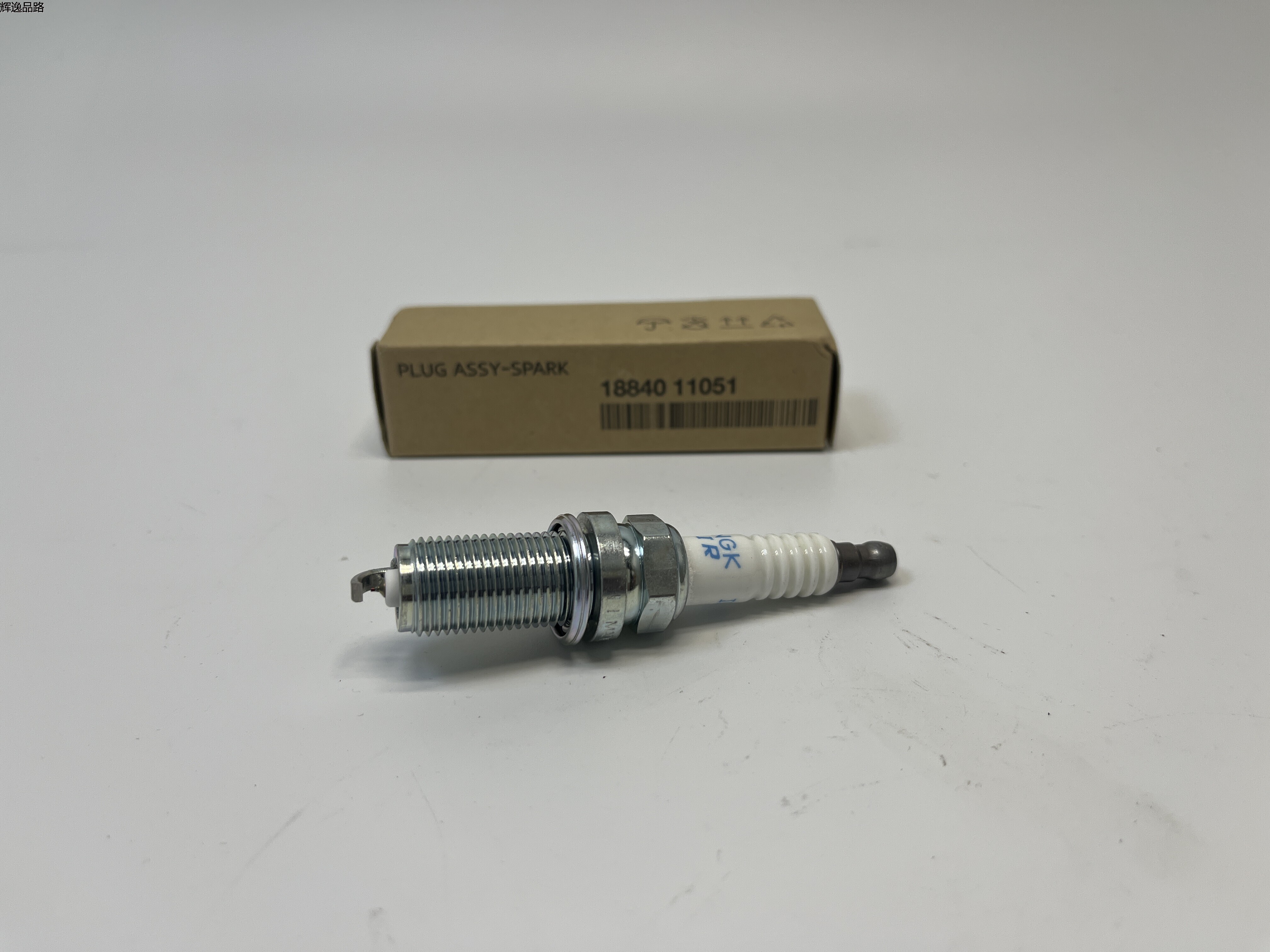 OE:18840-11051 Spark plug assembly Suitable for Hyundai Santa fe