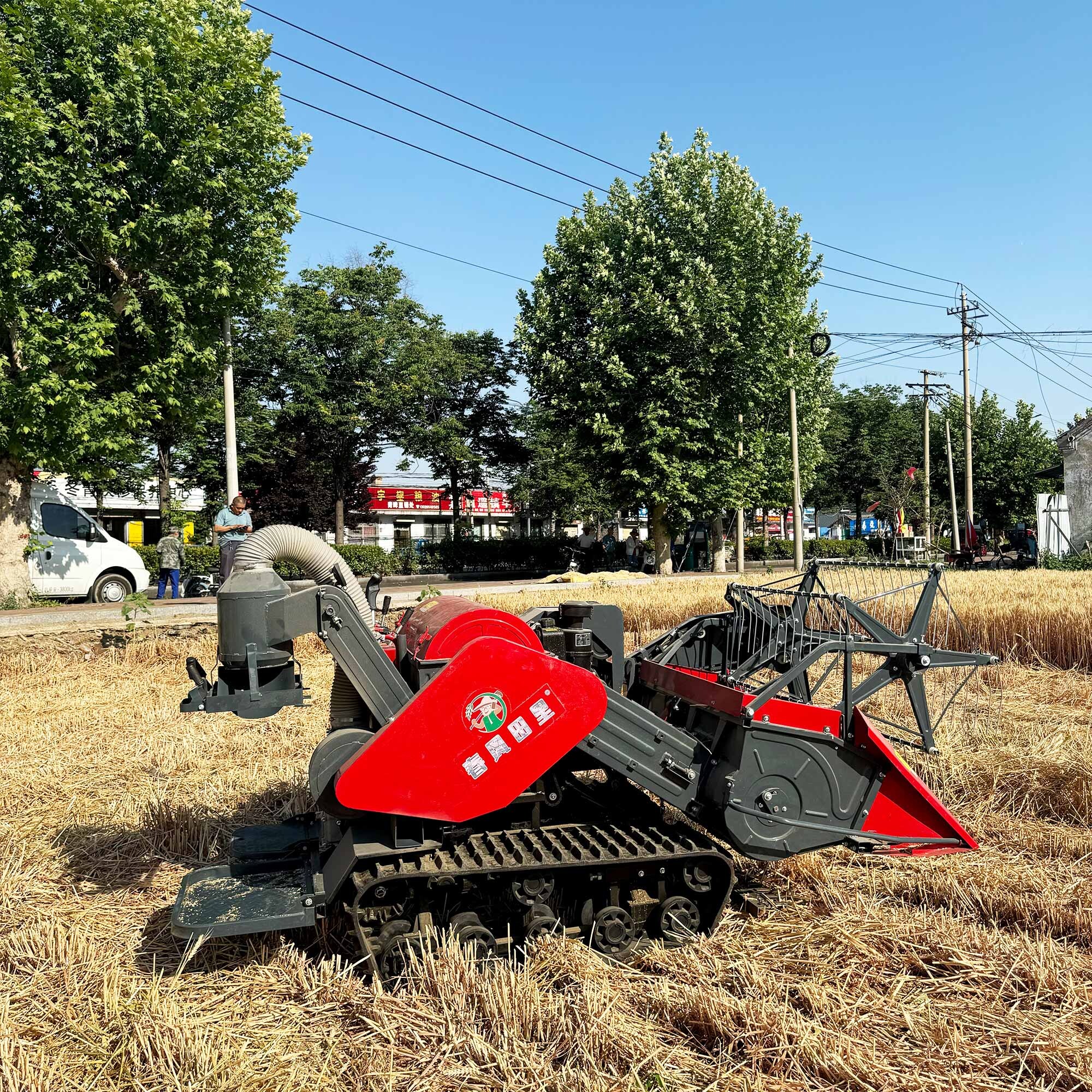 4LZ-1.0 Small combine harvester
