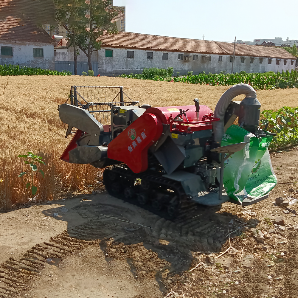 4LZ-1.0 Small combine harvester