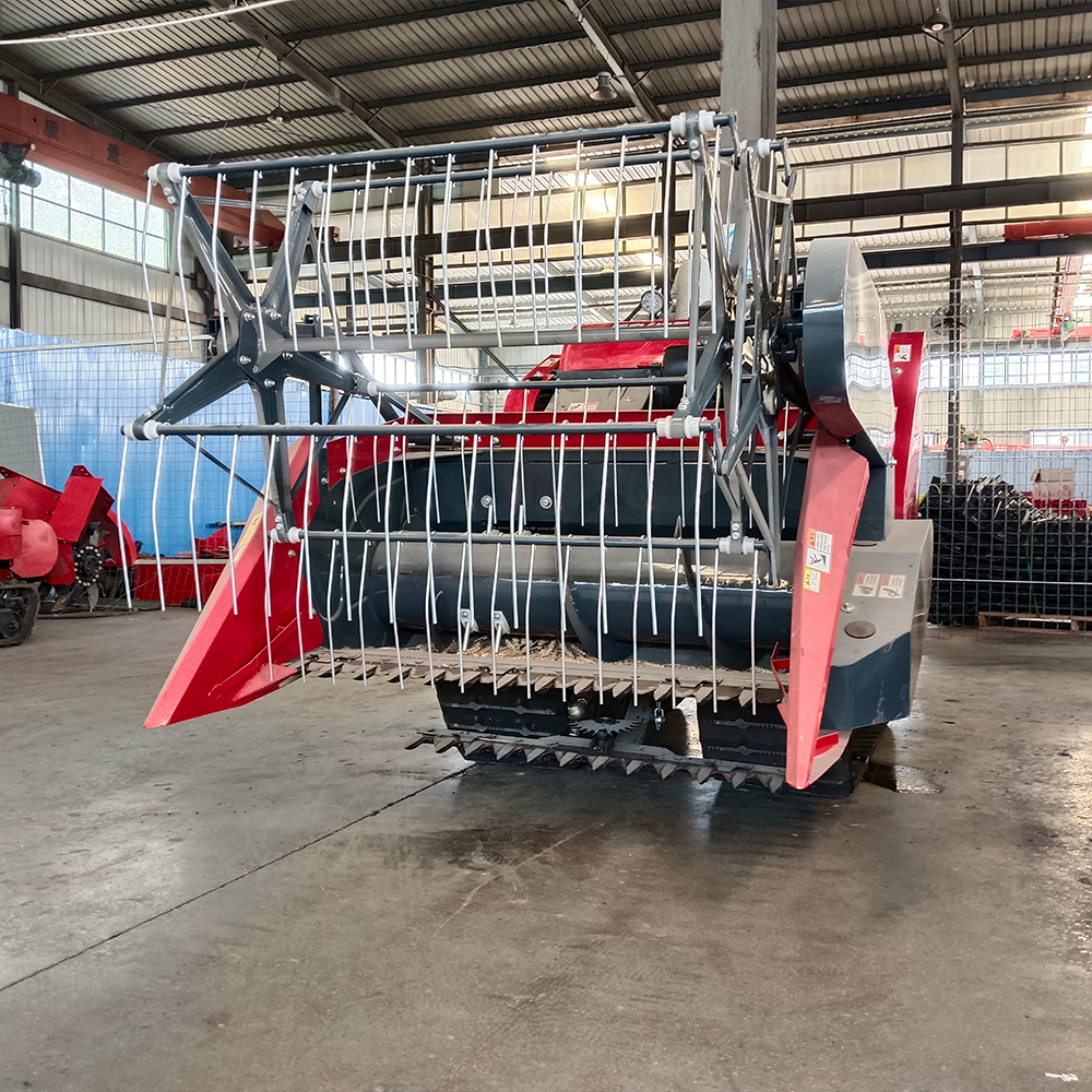 4LZ-1.0 Small combine harvester