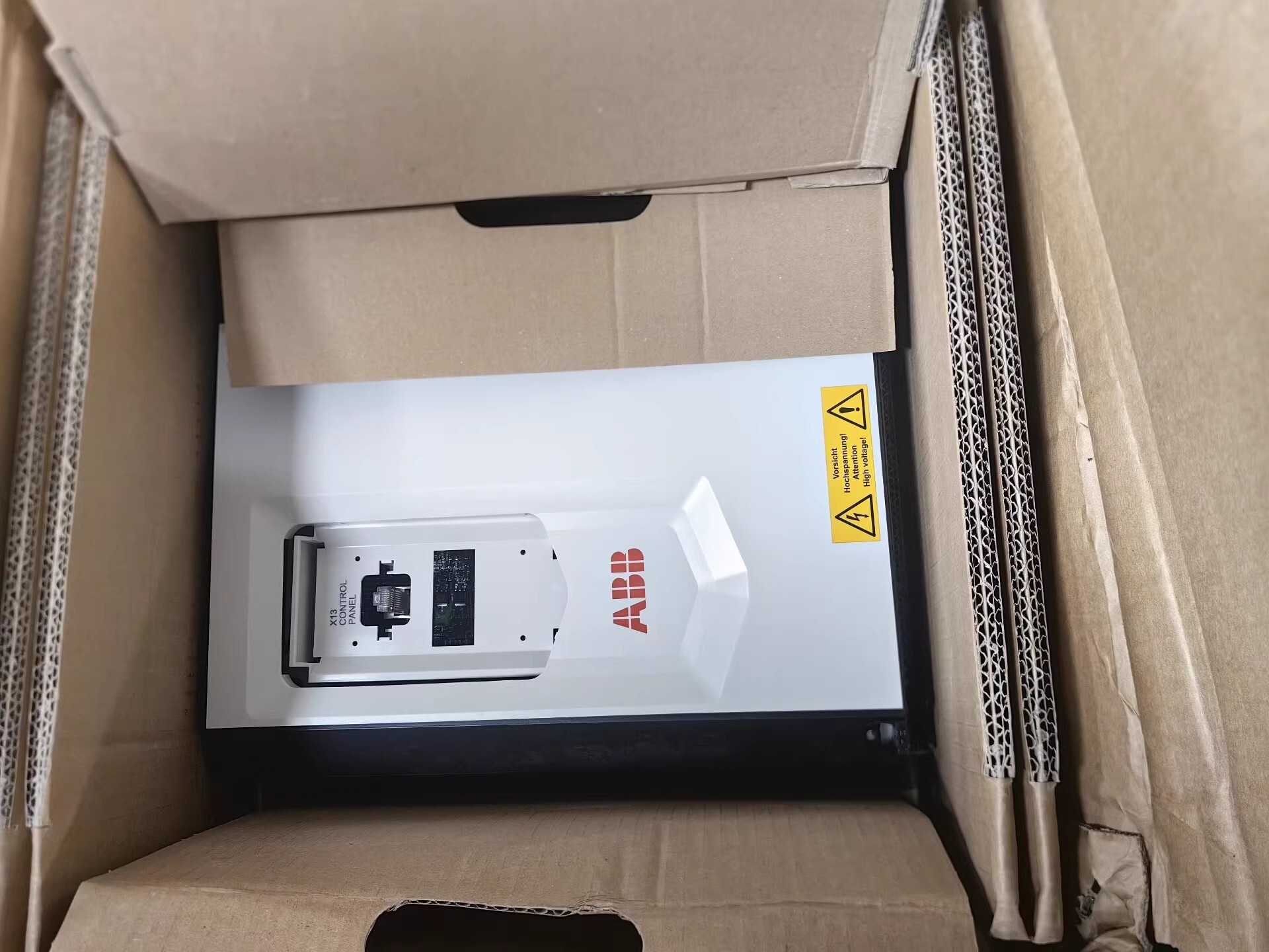 ABB DC speed controller DCS880-S01-0065-05X0 Brand New and Genuine inverter test OK Fast Shipping Physical photo shooting