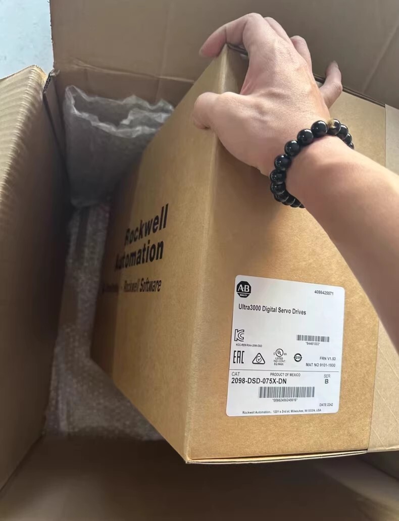 Allen-Bradley Servo Drive 2098-DSD-075-DN Brand New and Genuine inverter test OK Fast Shipping