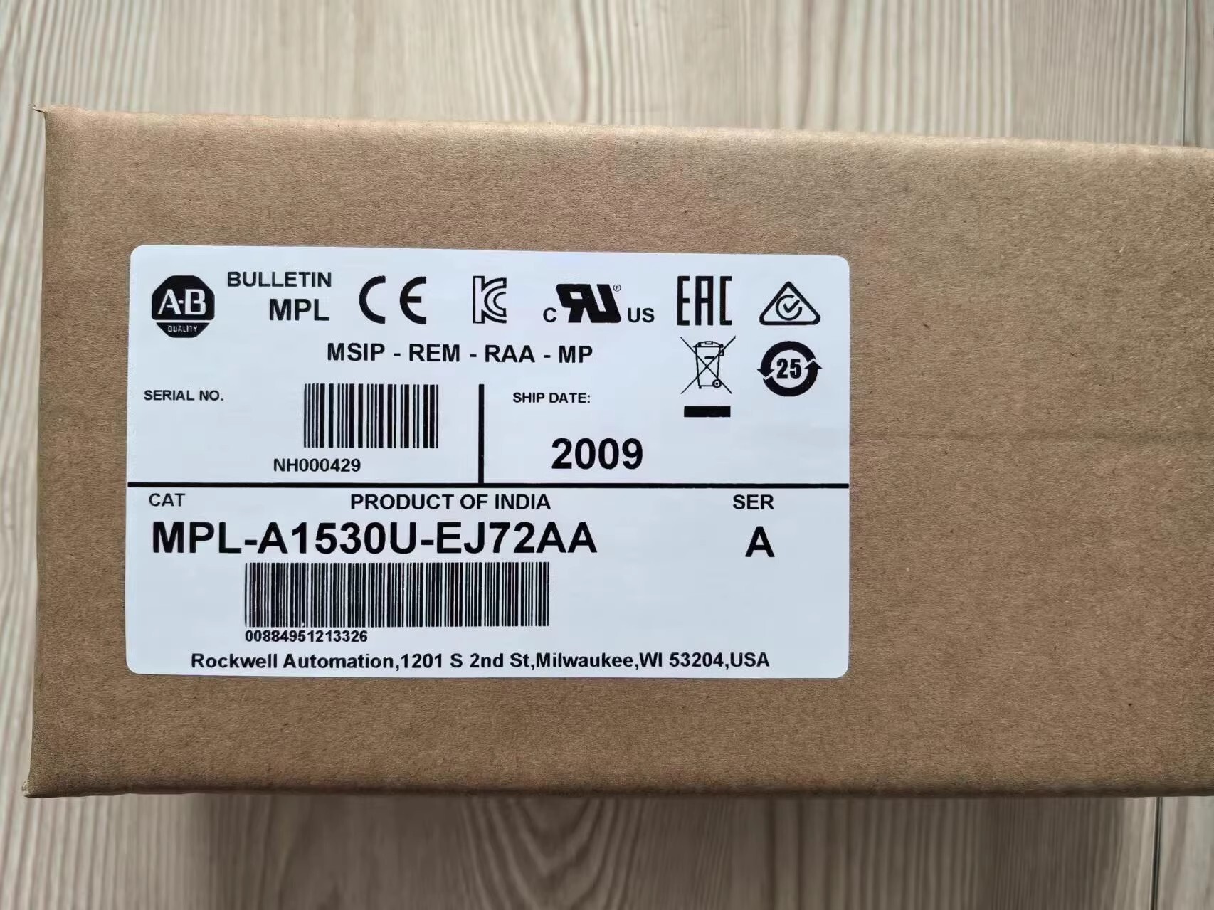 MPL-A1530U-EJ72AA	11297.31 RMB Allen-Bradley SFrequency Converter Brand New and Genuine inverter test OK Fast Shipping
