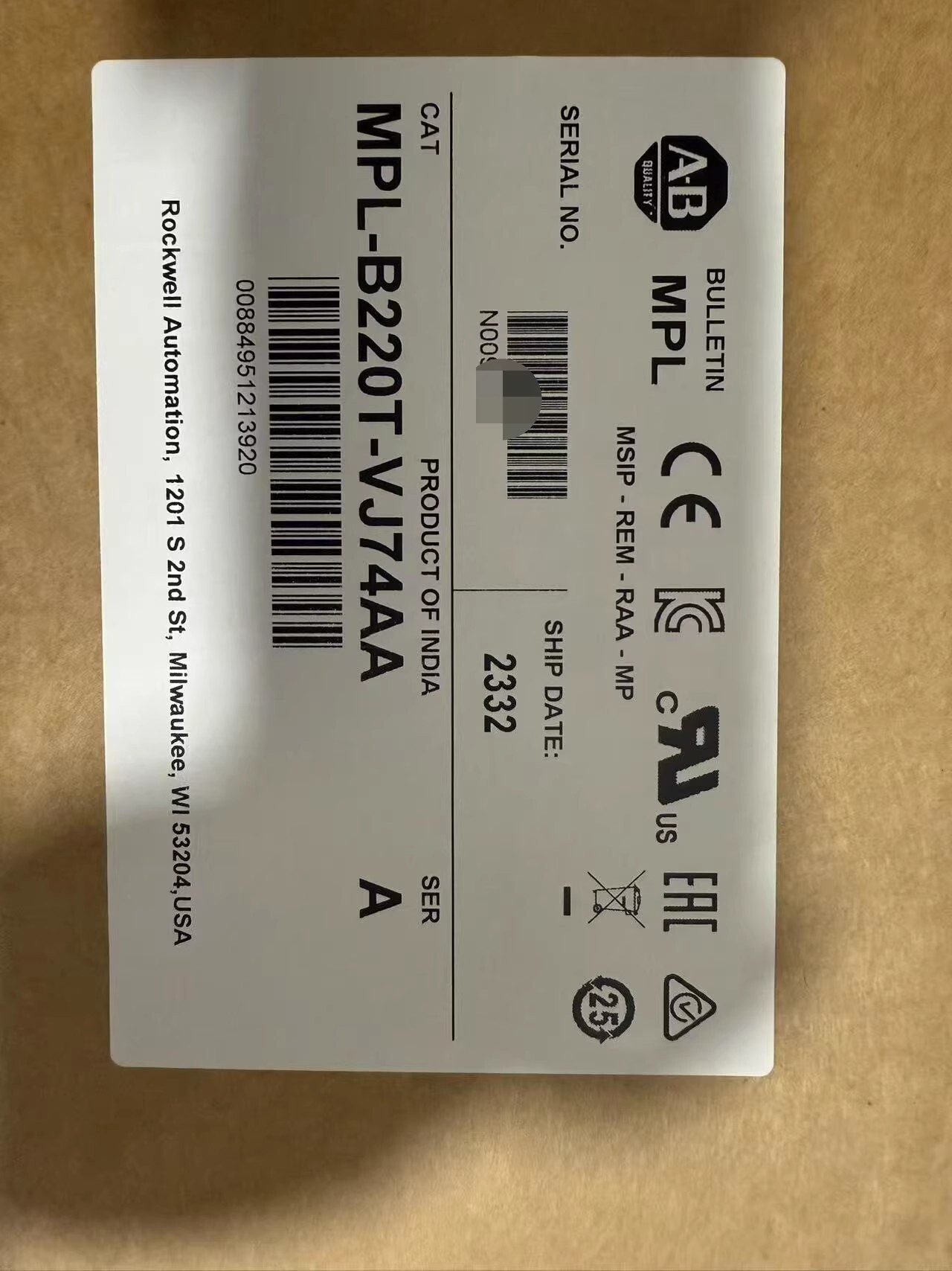 MPL-B220T-VJ74AA Allen-Bradley SFrequency Converter Brand New and Genuine inverter test OK Fast Shipping