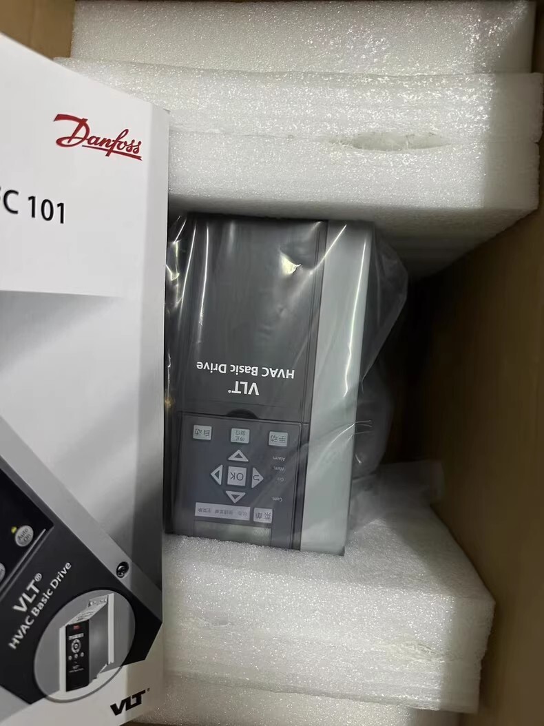 Danfoss Variable Frequency Drive FC-101P7K5T4E20H4XXCXXXSXXXXAXBXCXXXXDX 131L9868 Brand New and Genuine inverter test OK Fast Shipping