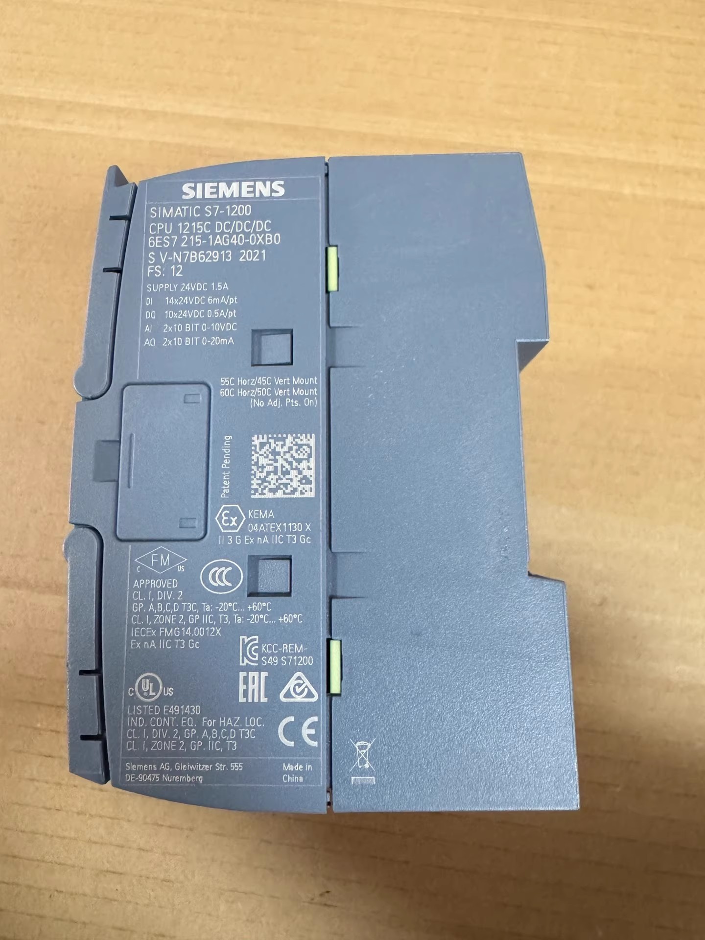 Siemens servo drive 6ES7215-1AG40-0XB0 Brand New and Genuine inverter test OK Fast Shipping