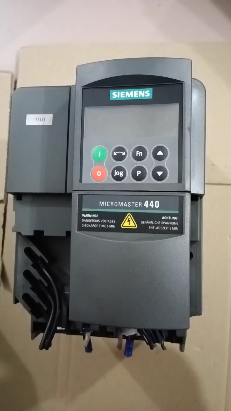 Siemens servo drive 6SE6440-2AD24-0BA1 Brand New and Genuine inverter test OK Fast Shipping