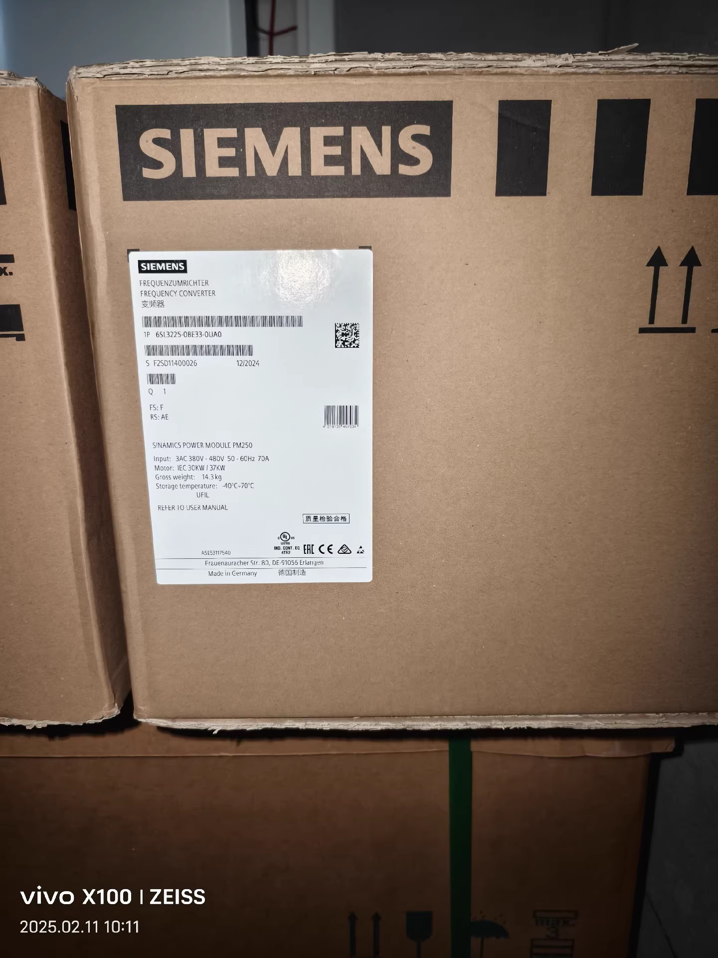 Siemens servo drive 6SL3225-0BE33-0UA0 Brand New and Genuine inverter test OK Fast Shipping