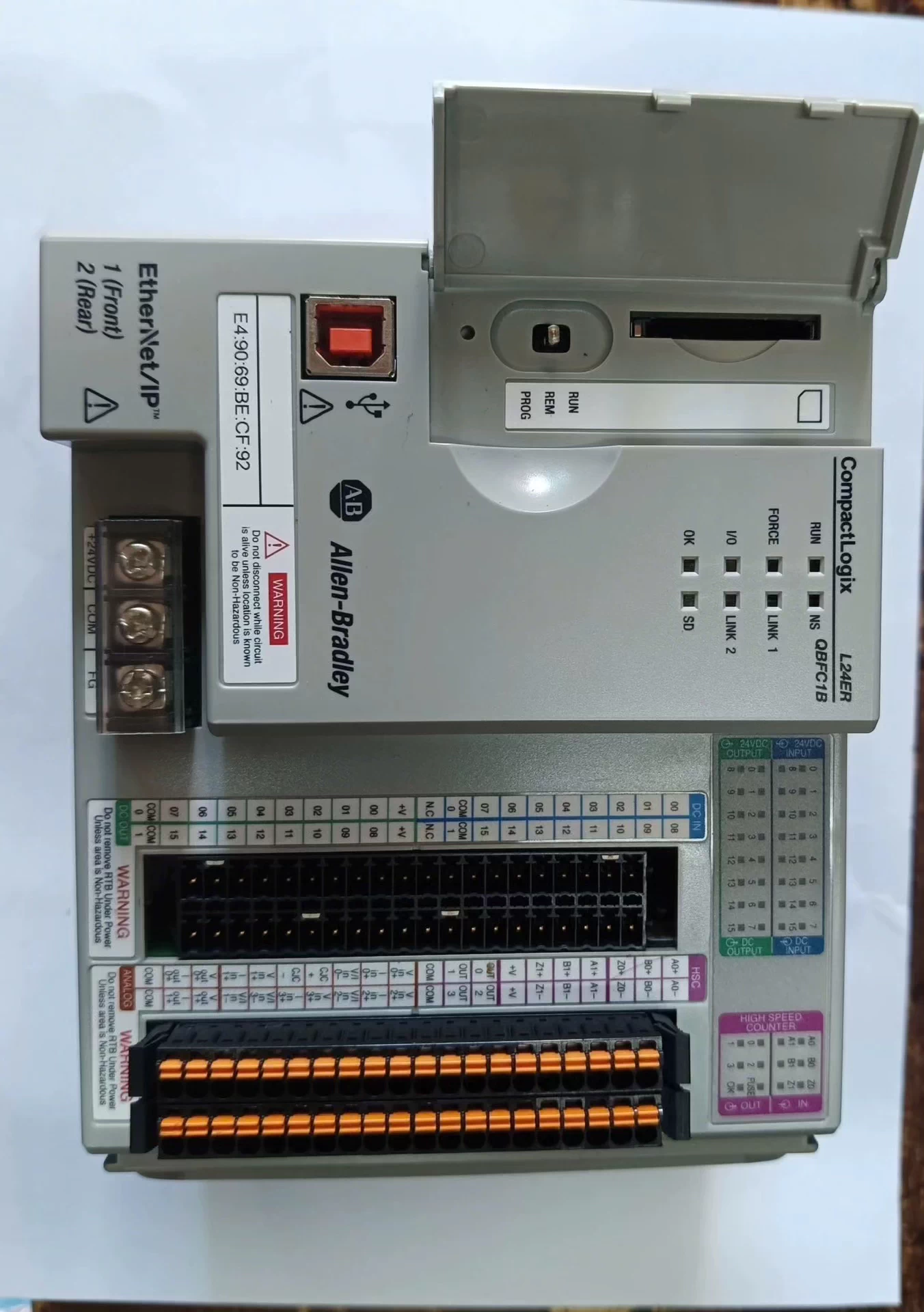 1769-L24ER-QBFC1B Allen-Bradley SFrequency Converter Brand New and Genuine inverter test OK Fast Shipping