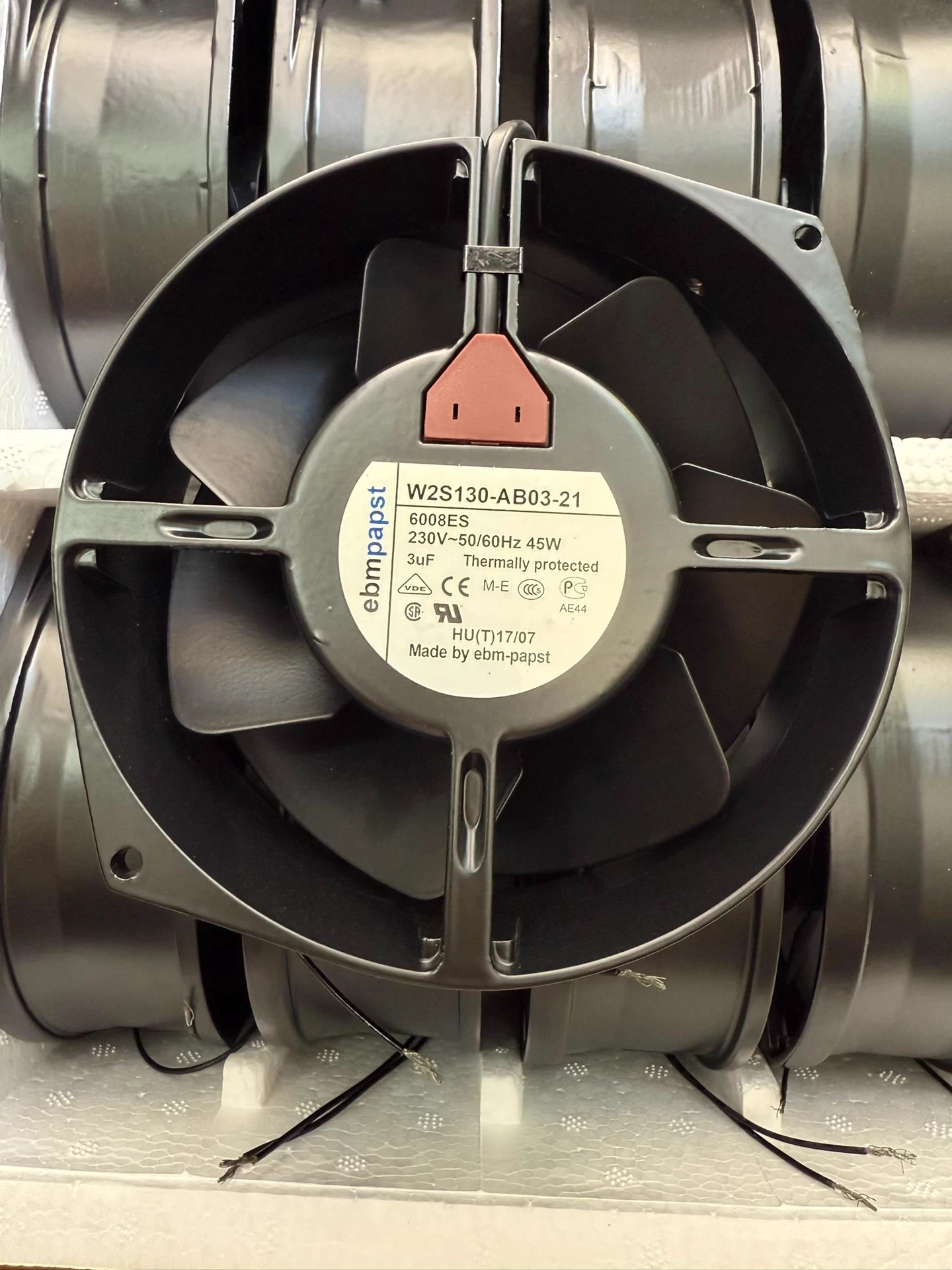 W2S130-AB03-21 Cooling fan Fan Brand New and Genuine inverter test OK Fast Shipping