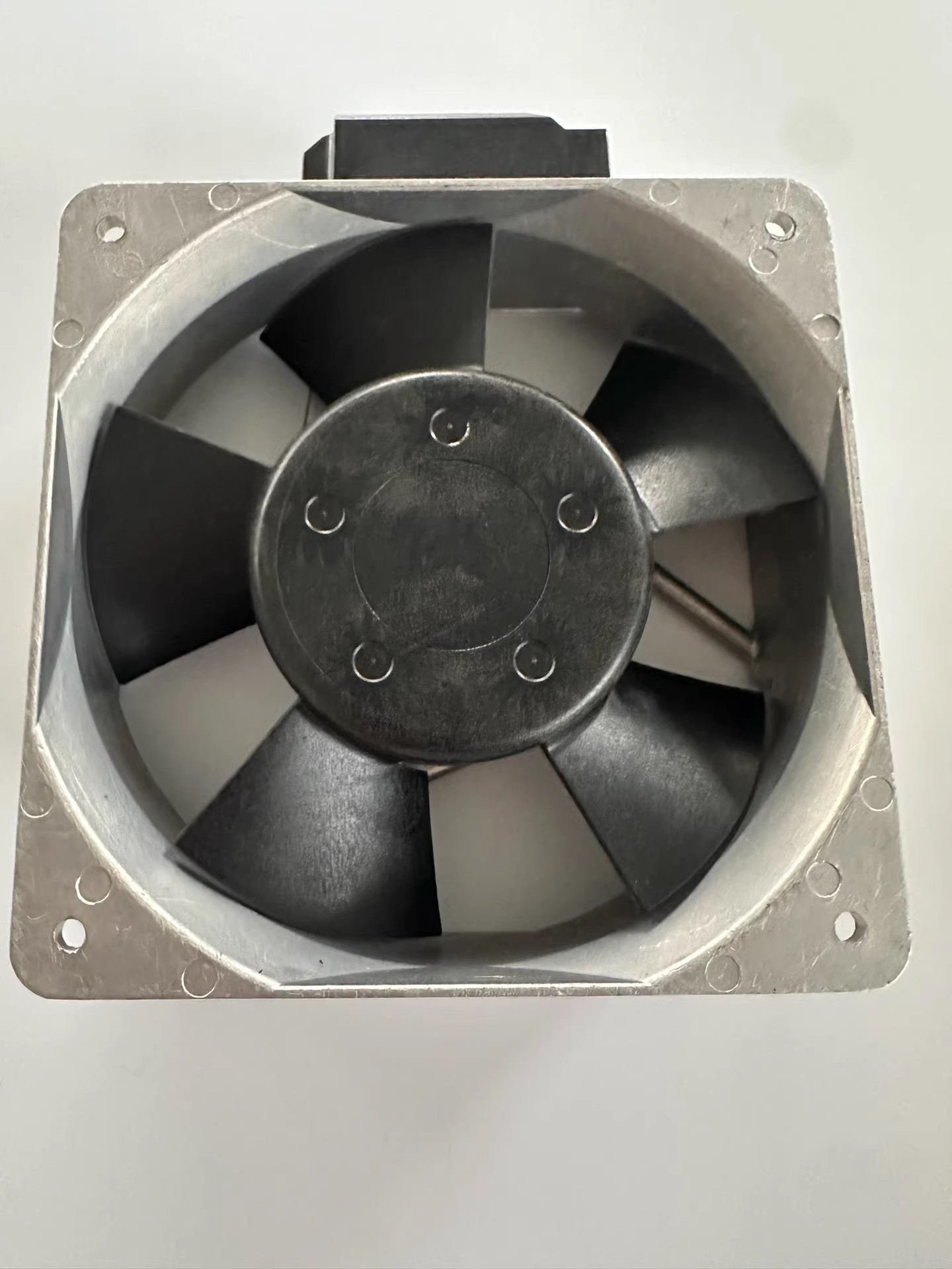 109-602 Cooling fan Fan Brand New and Genuine inverter test OK Fast Shipping