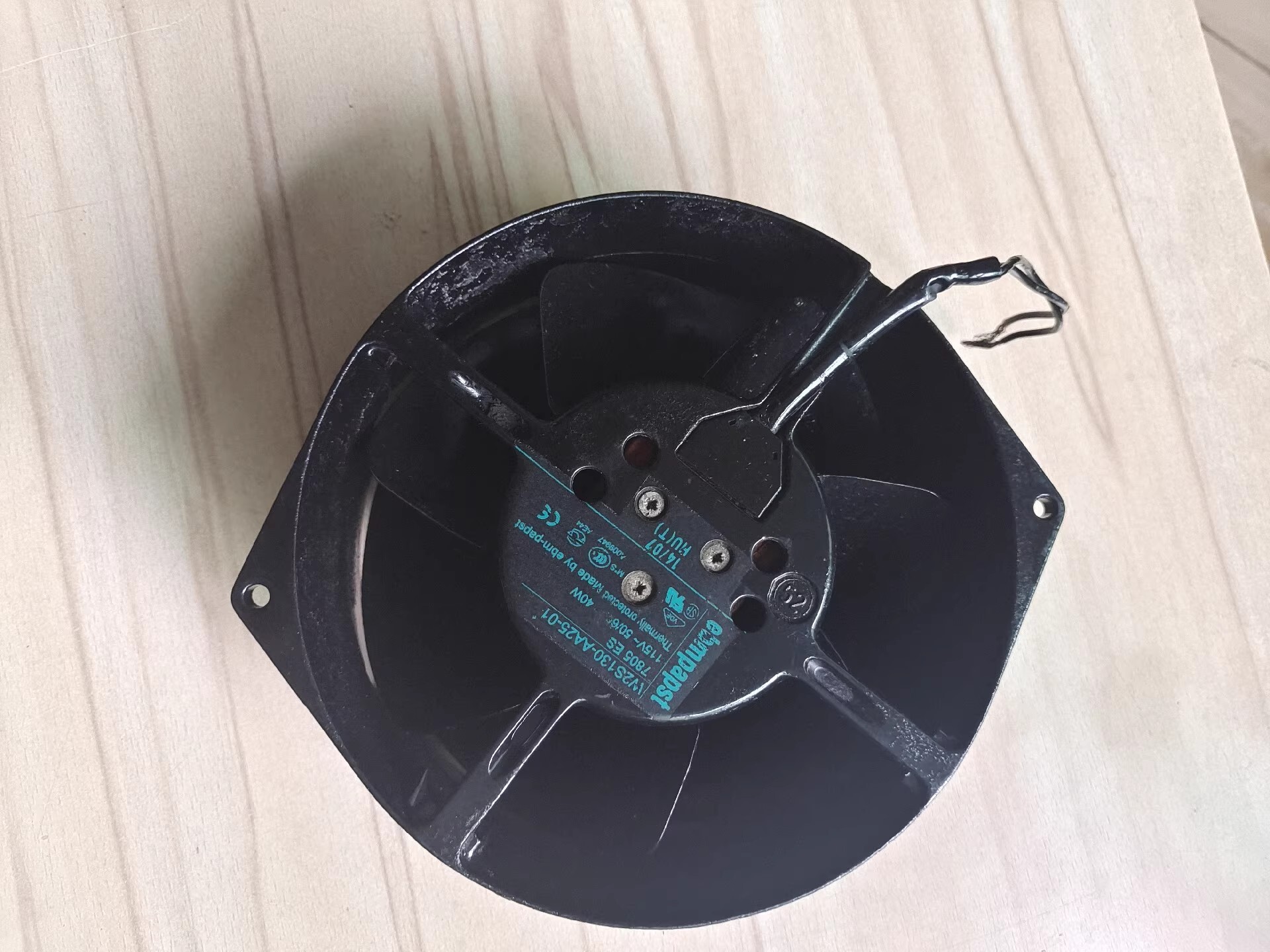 W2S130-AA25-01 Green Text Cooling fan Fan Brand New and Genuine inverter test OK Fast Shipping