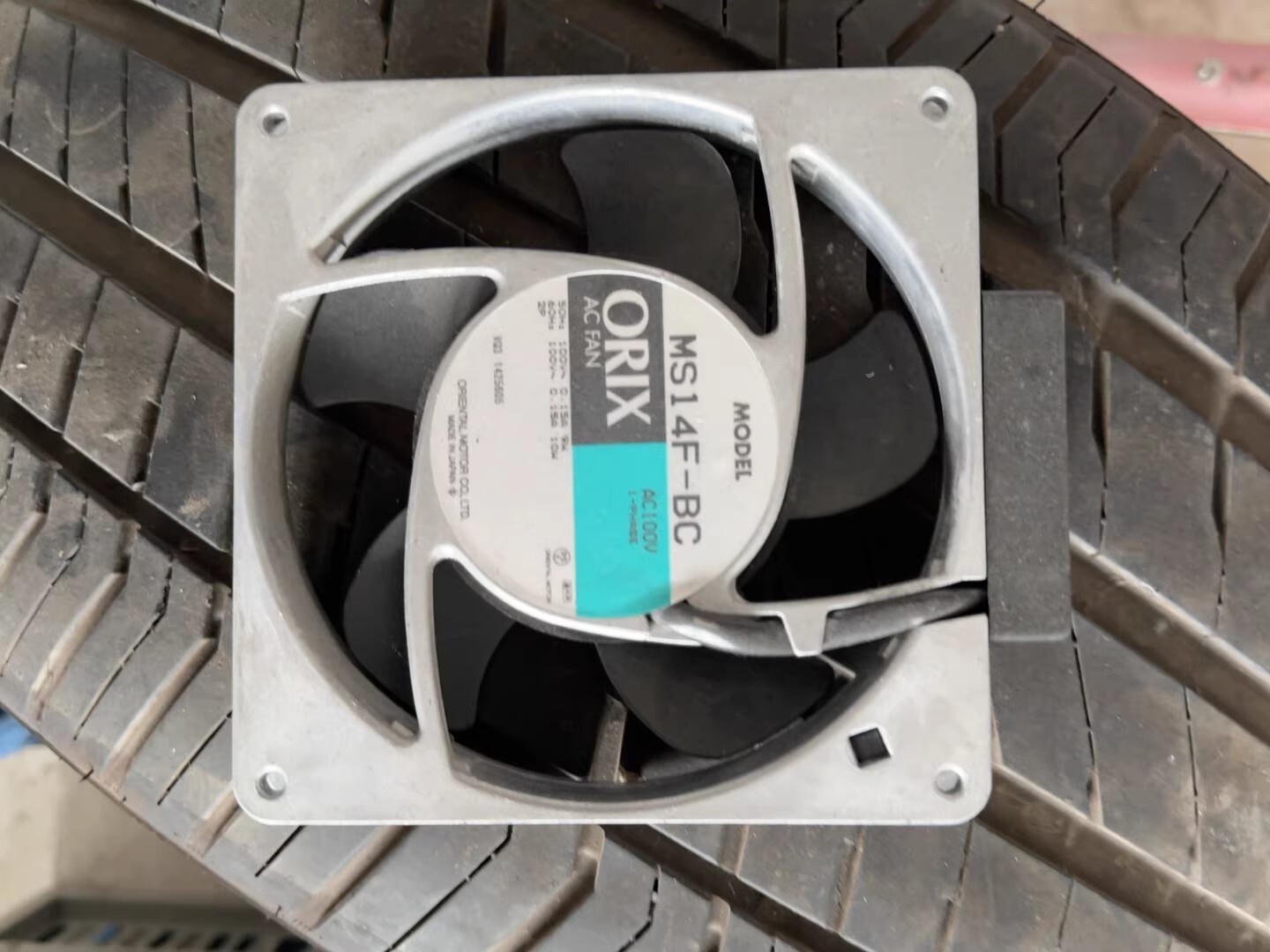 MS14-BC AC100V Aluminum Alloy Aluminum Alloy 14028 Aluminum Frame Fan Cooling fan Fan Brand New and Genuine inverter test OK Fast Shipping