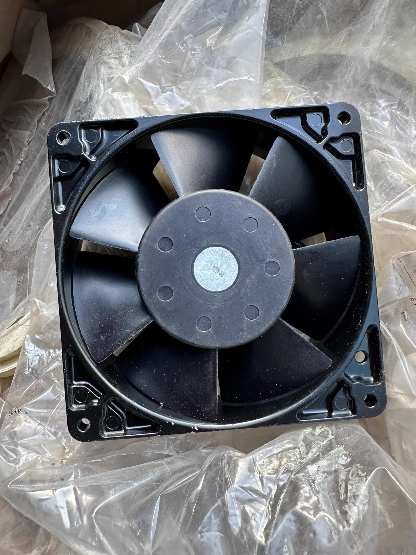 UT790C-TP (A58) UT790C-TP AC100V ROYAL High-Temperature Resistant Fan Cooling fan Fan Brand New and Genuine inverter test OK Fast Shipping