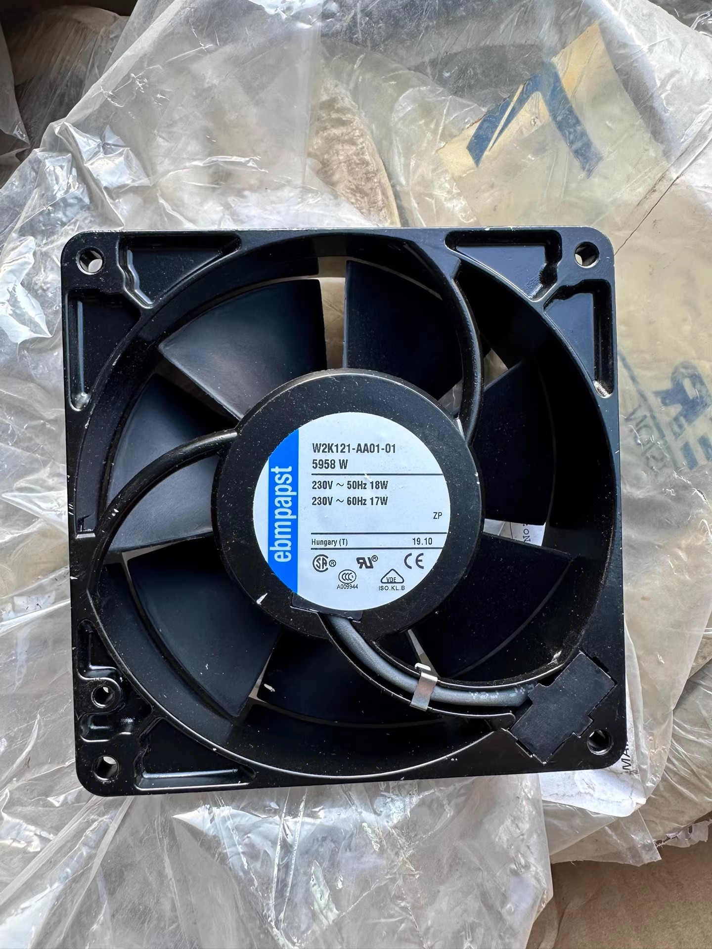 TYP 5958 W 5908W 230V 18/17W Cooling fan Fan Brand New and Genuine inverter test OK Fast Shipping