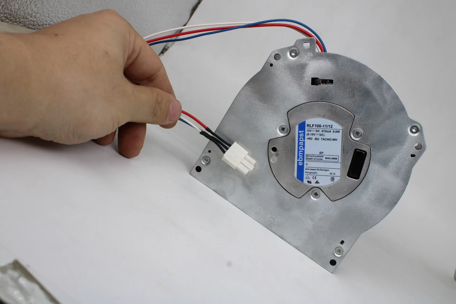 RLF100-11/12/2 HP-200 Cooling fan Fan Brand New and Genuine inverter test OK Fast Shipping