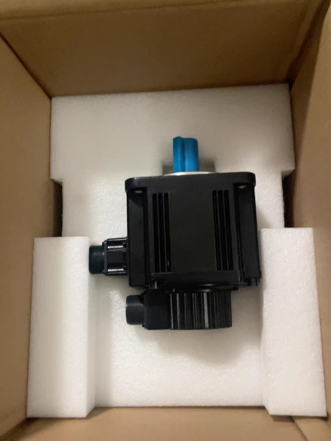 ECMA-E21310RS delta frequency inverter Servo Drive Servo motor Brand New and Genuine inverter test OK Fast Shipping